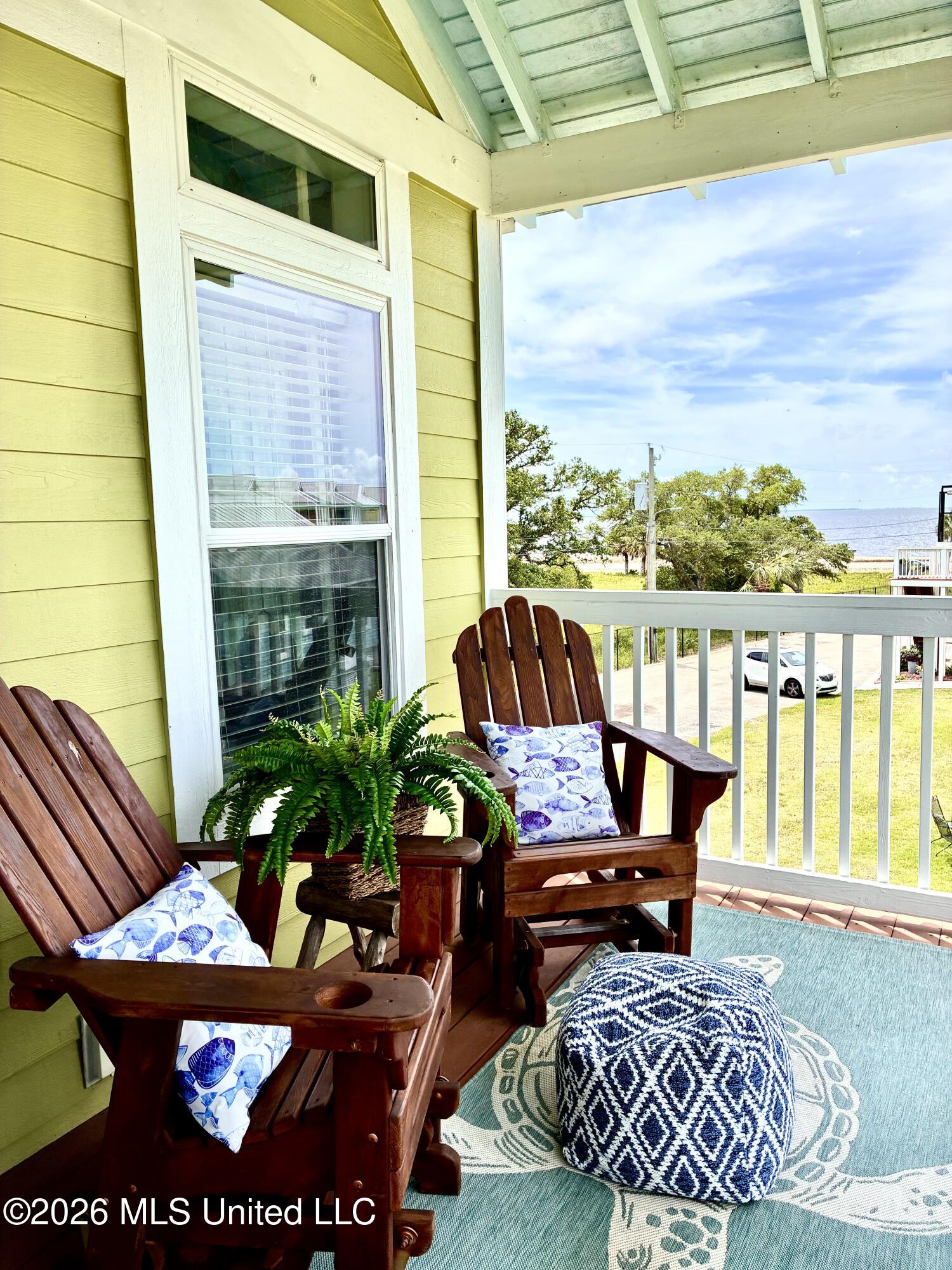 1515 E Beach Boulevard Property Photo 1