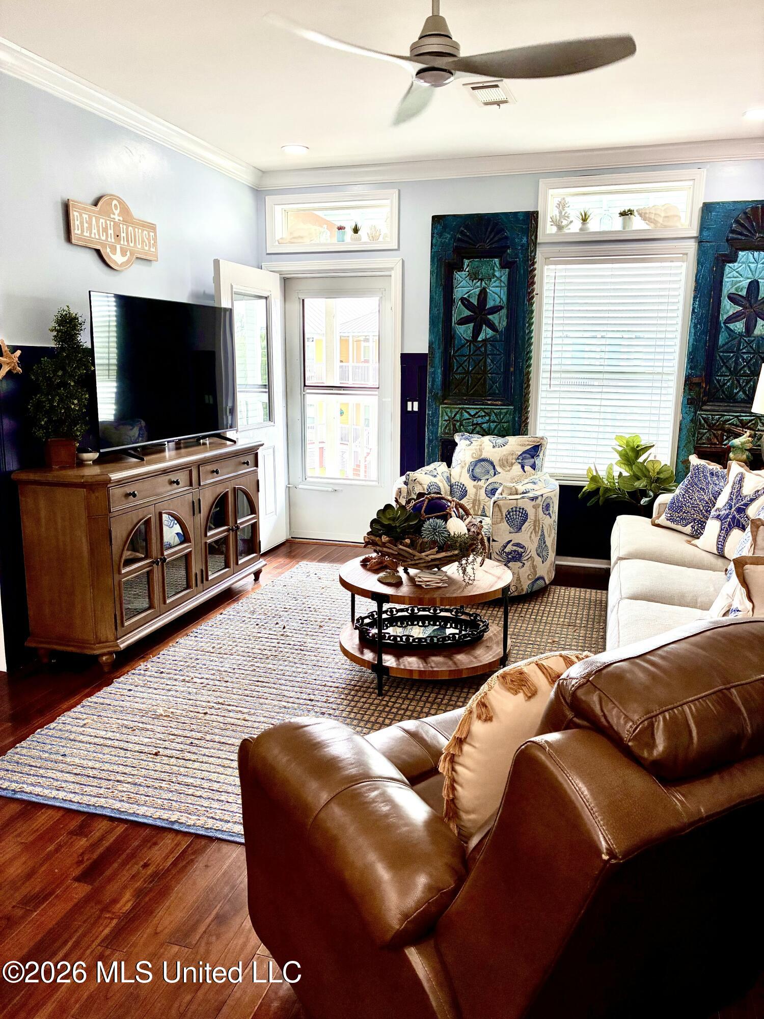 1515 E Beach Boulevard Property Photo 8