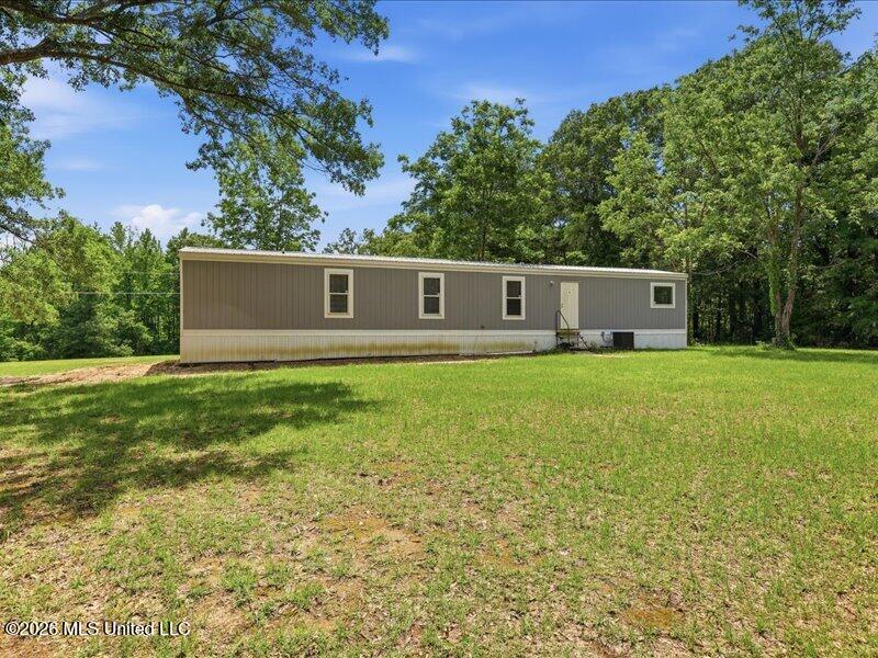 4525 N Midway Property Photo 6