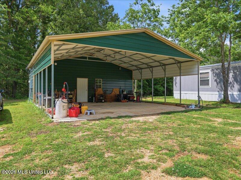 4525 N Midway Property Photo 11