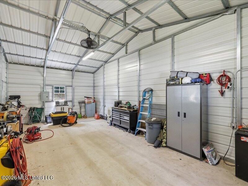 4525 N Midway Property Photo 14