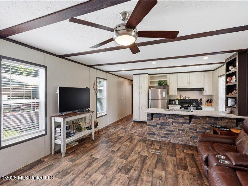 4525 N Midway Property Photo 18