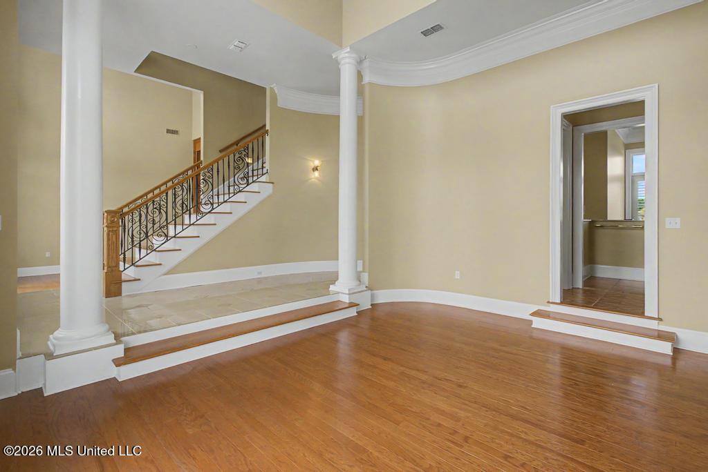 19384 Leeward Cove Property Photo 6