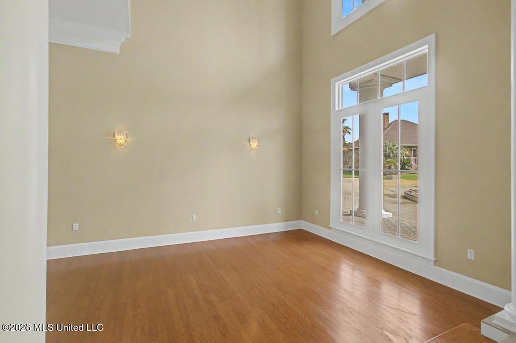 19384 Leeward Cove Property Photo 7