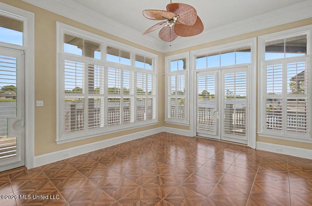 19384 Leeward Cove Property Photo 10