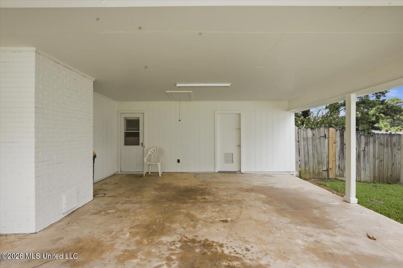 307 Pear Orchard Circle Property Photo 4