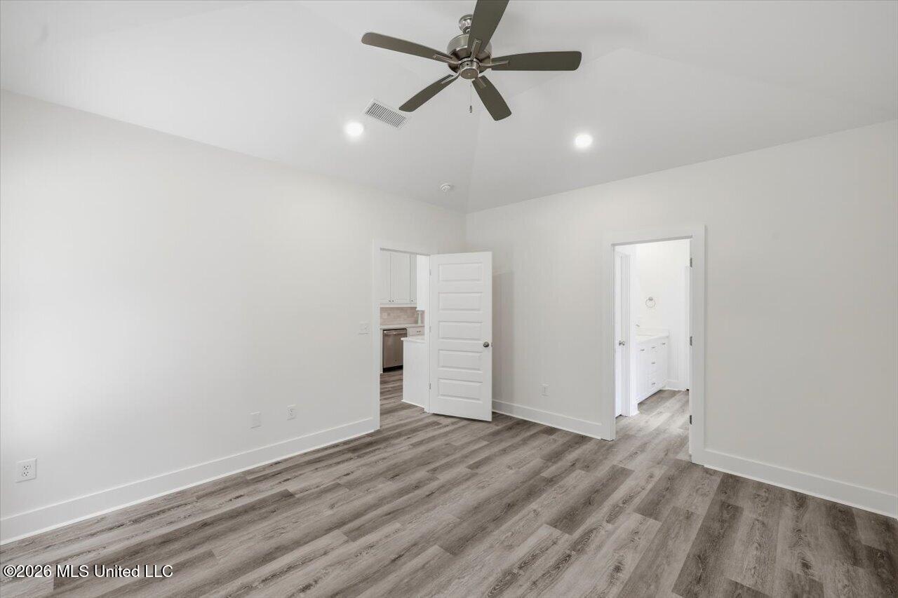 222 New Haven Lane Property Photo 16