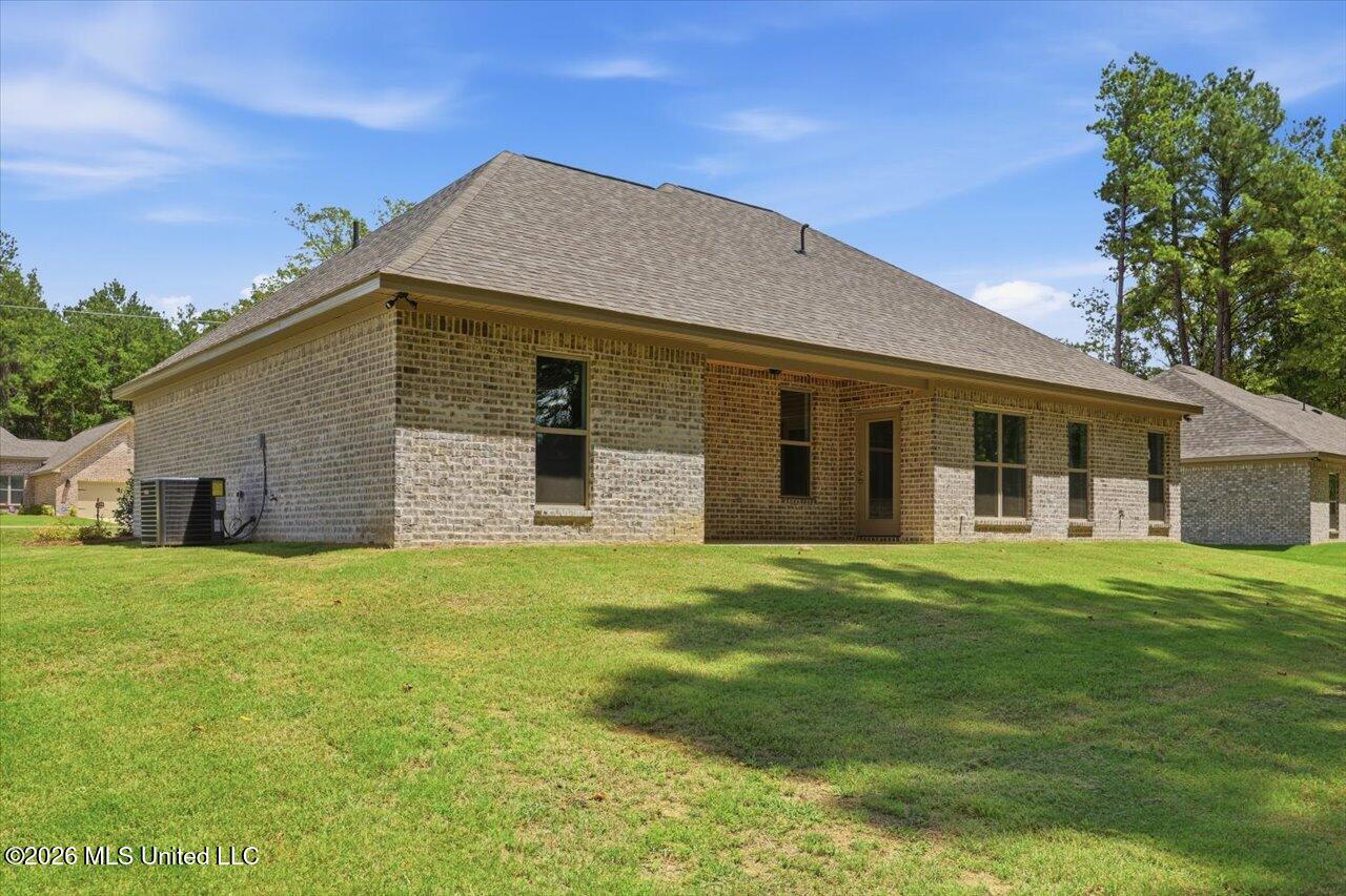 222 New Haven Lane Property Photo 29