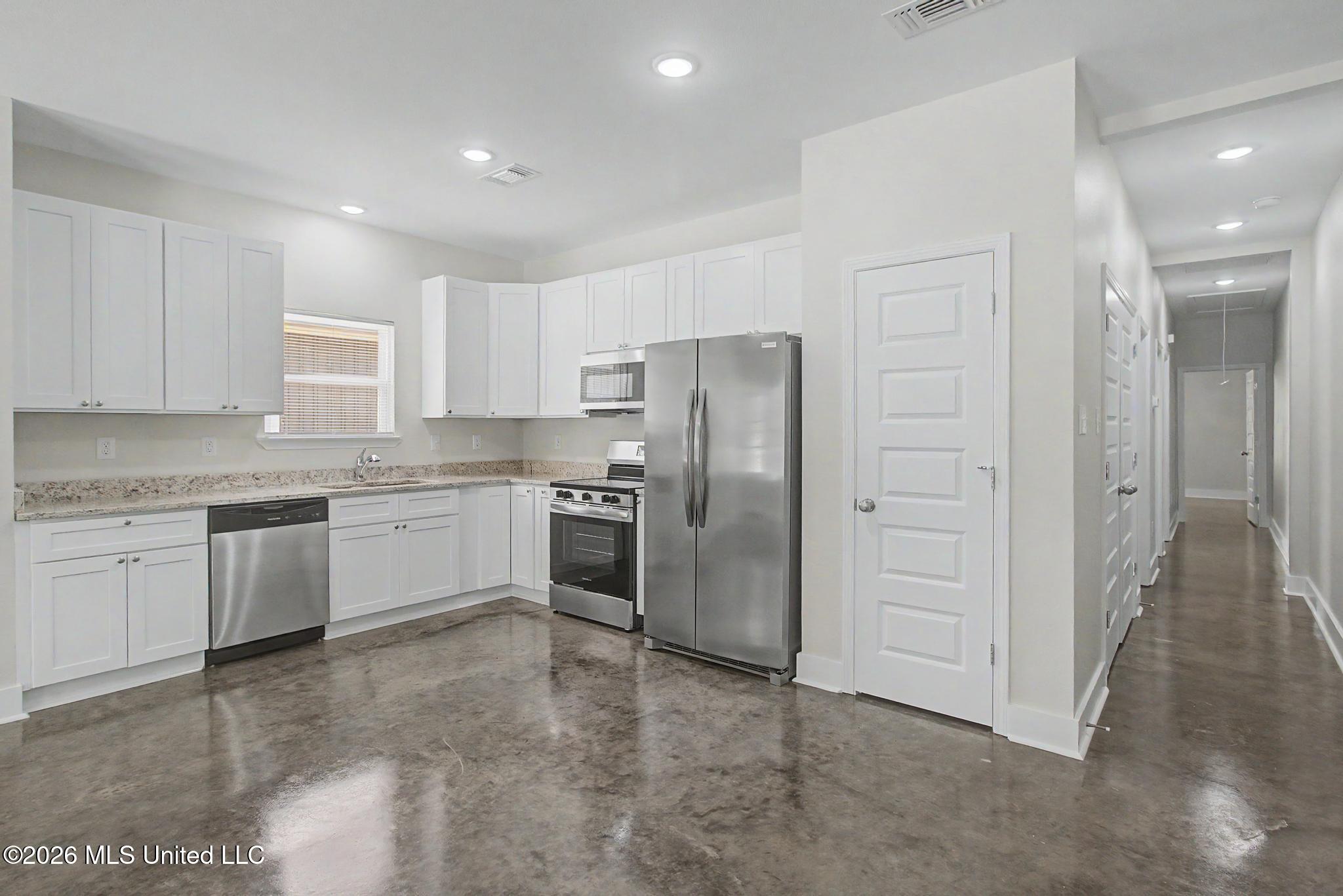12297 Massachusetts Road Property Photo 4