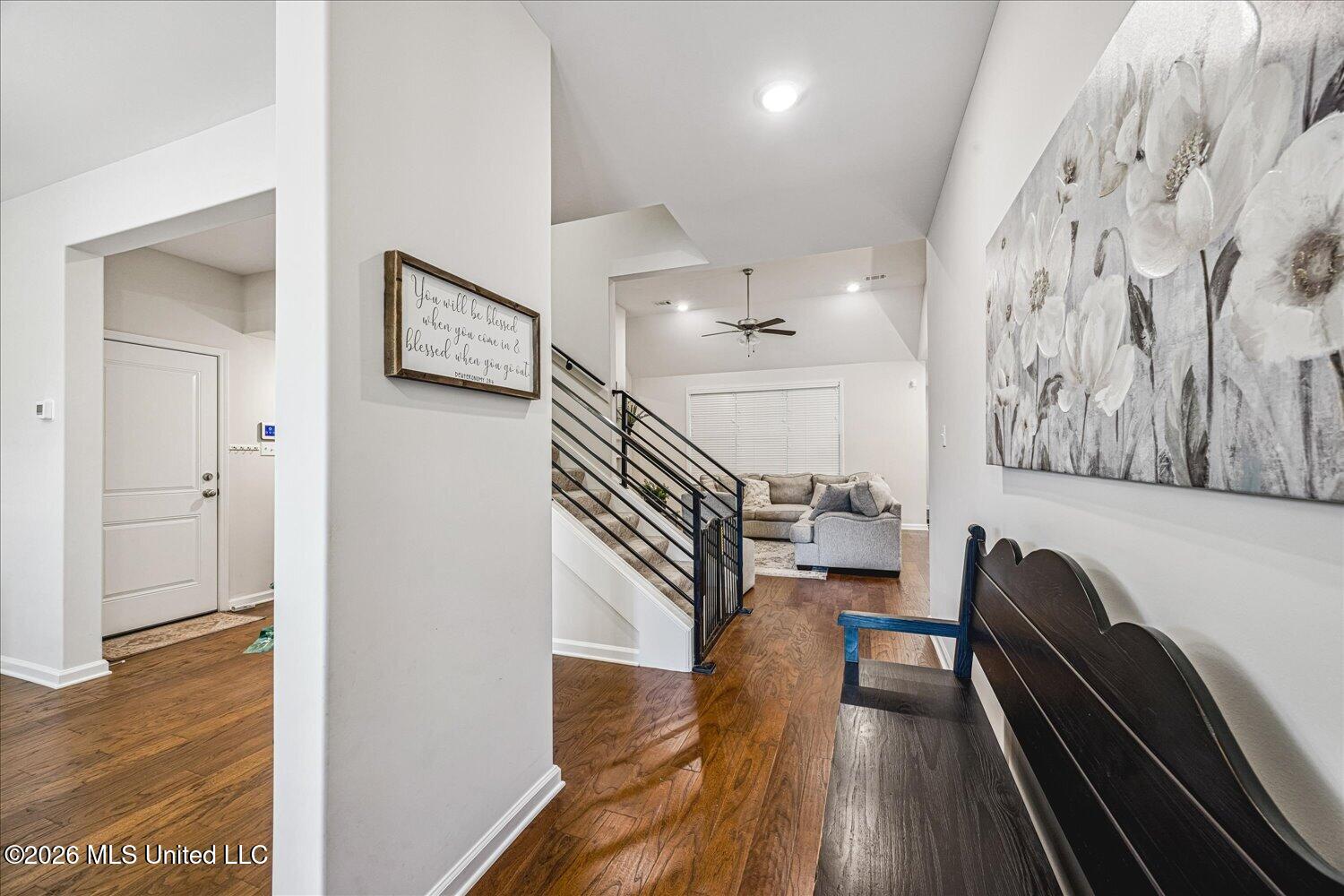 7276 Edgewater Drive Property Photo 6