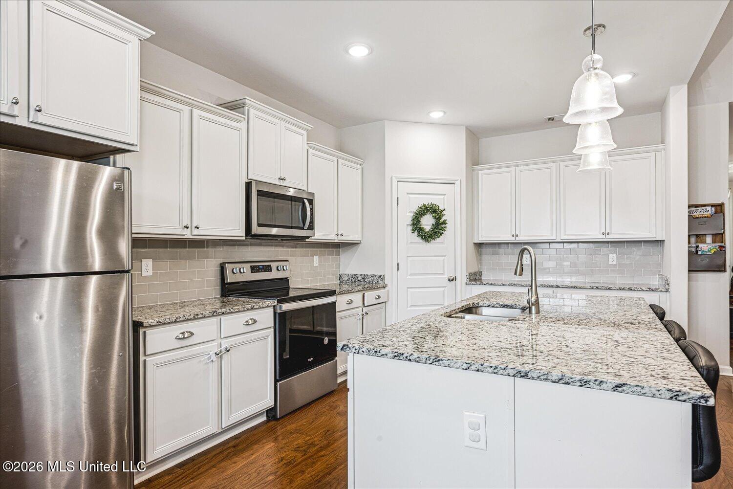 7276 Edgewater Drive Property Photo 11