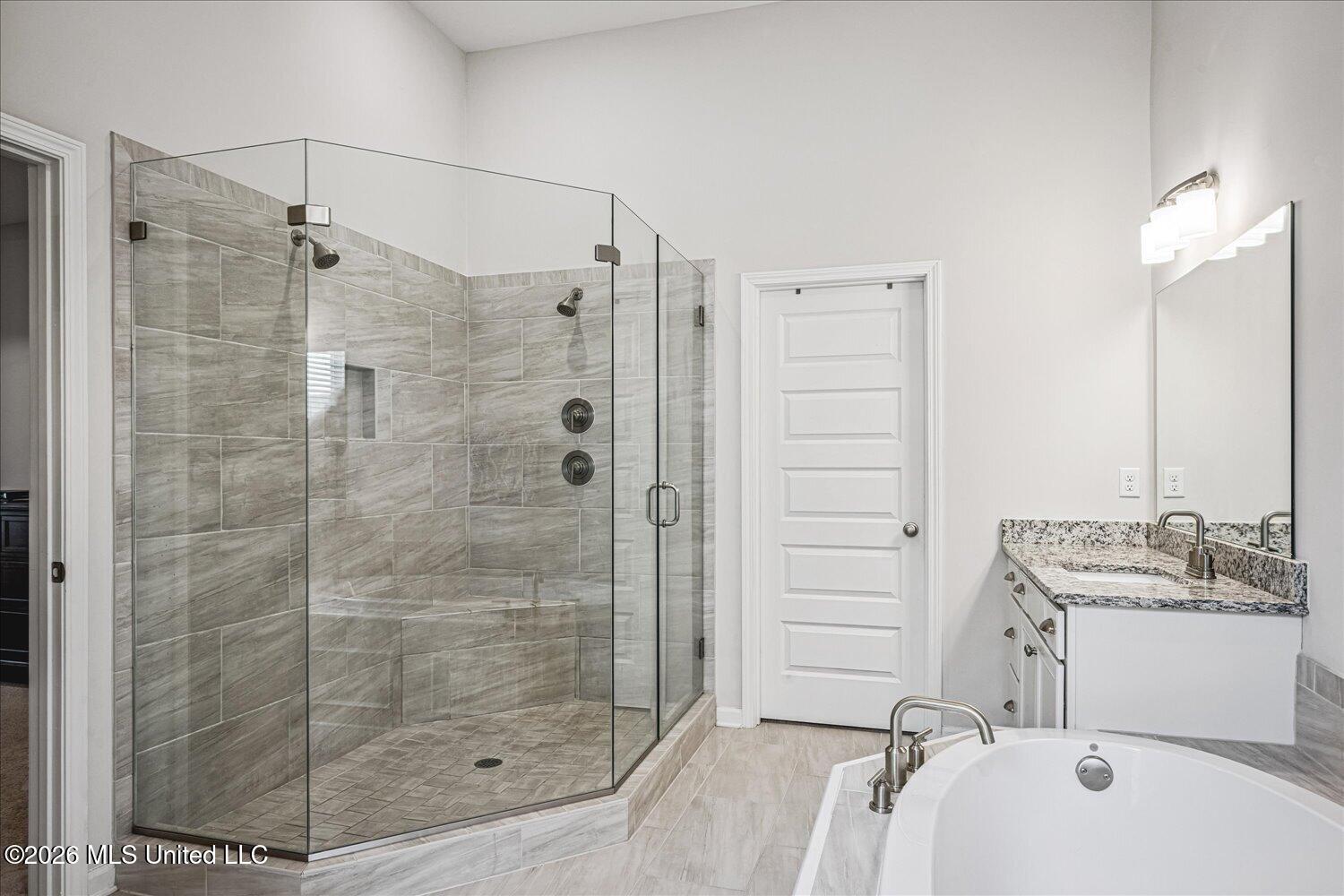 7276 Edgewater Drive Property Photo 20