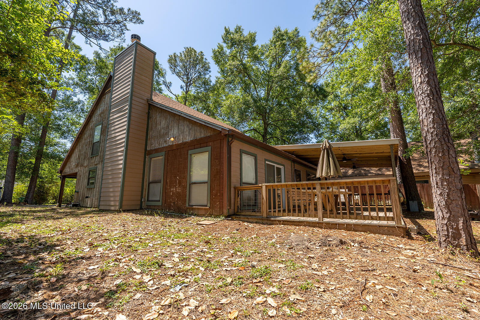 1836 E Lakeshore Drive Property Photo 2