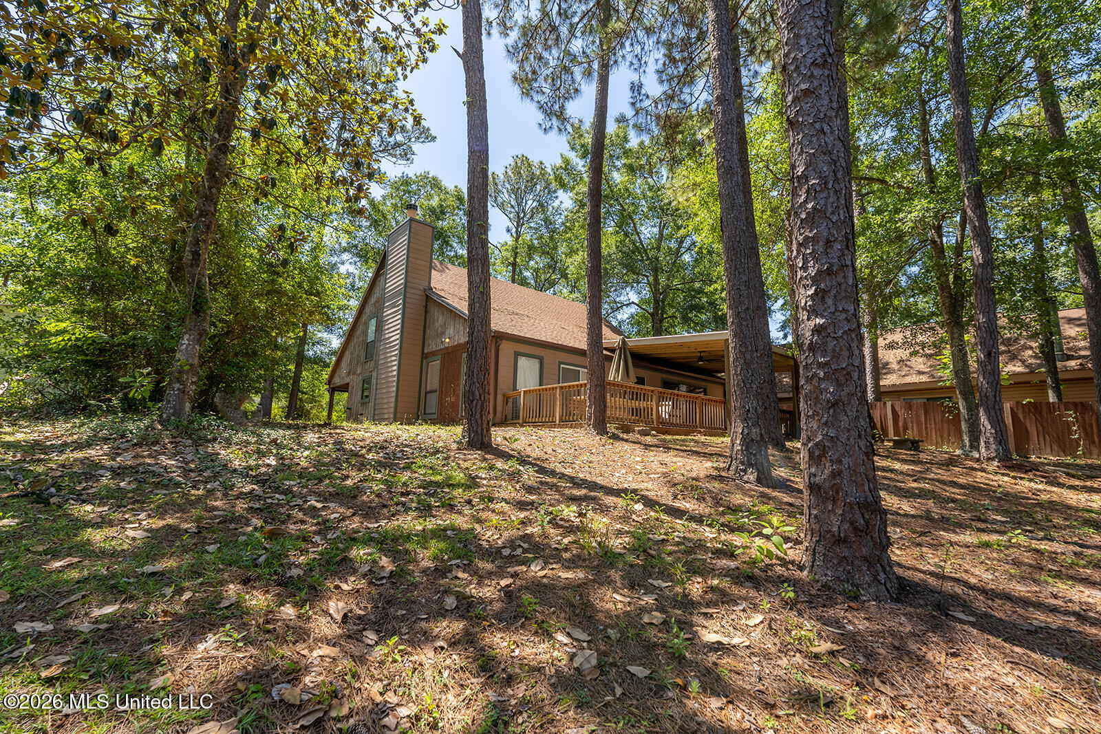 1836 E Lakeshore Drive Property Photo 3