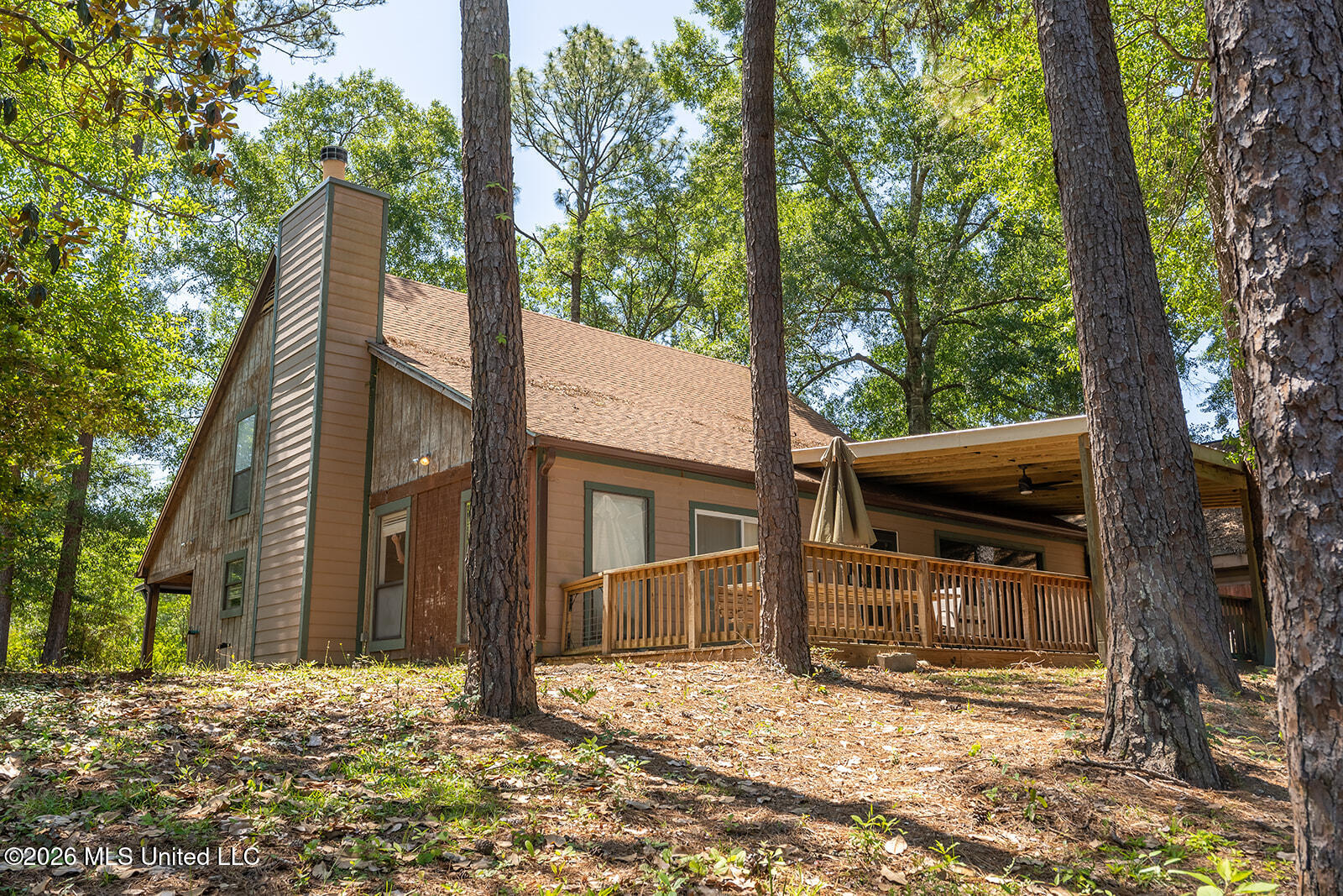 1836 E Lakeshore Drive Property Photo 4