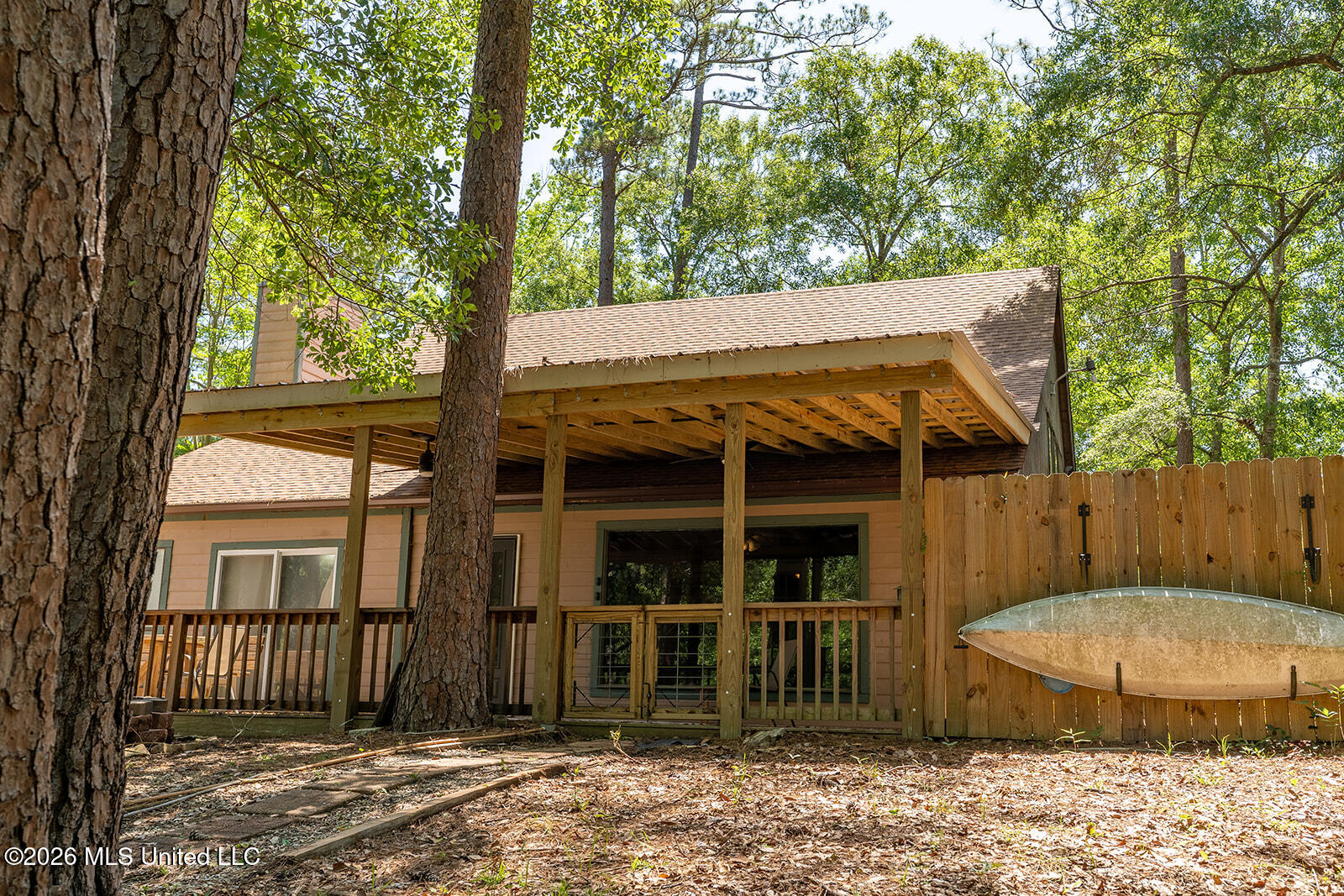 1836 E Lakeshore Drive Property Photo 10