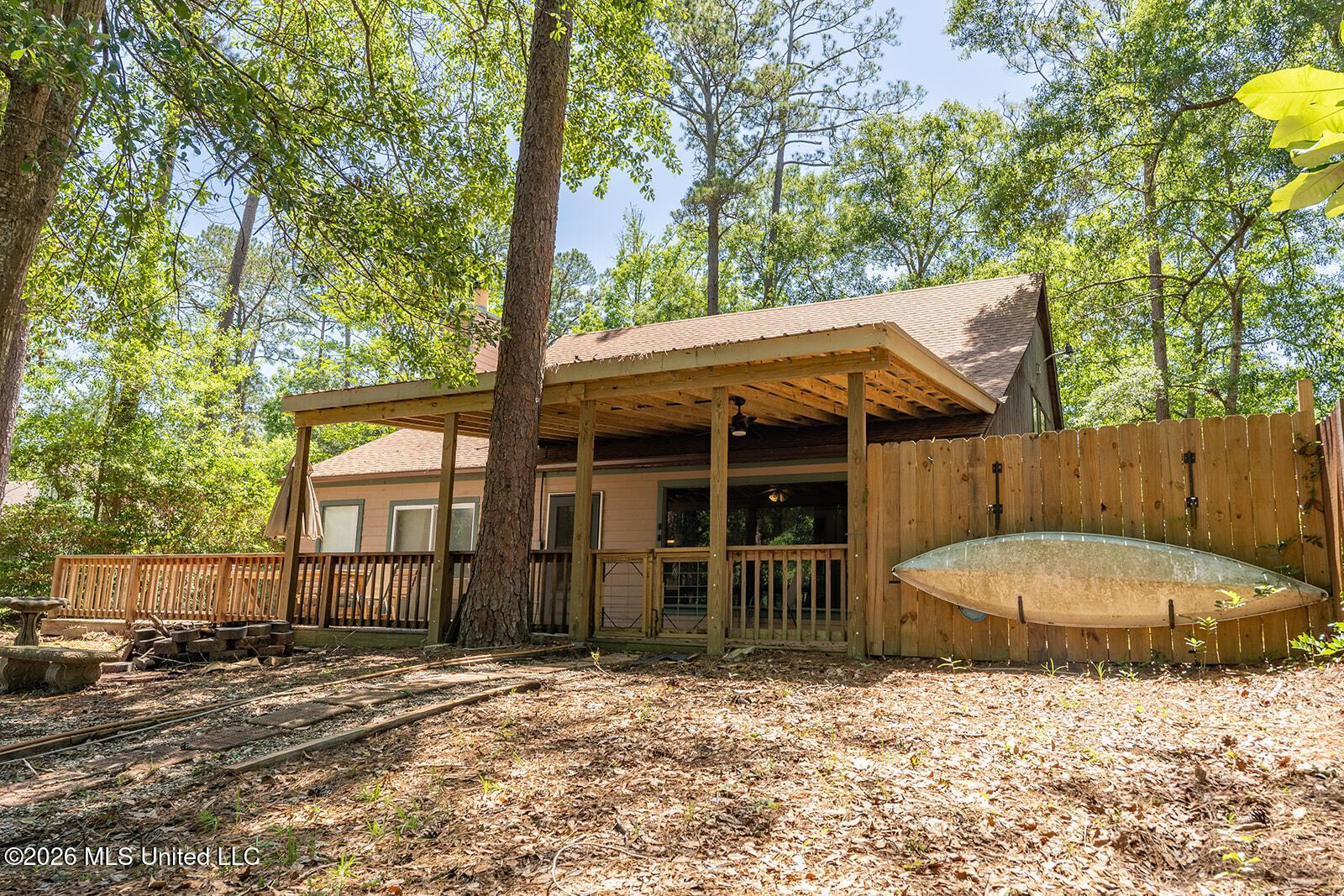 1836 E Lakeshore Drive Property Photo 11