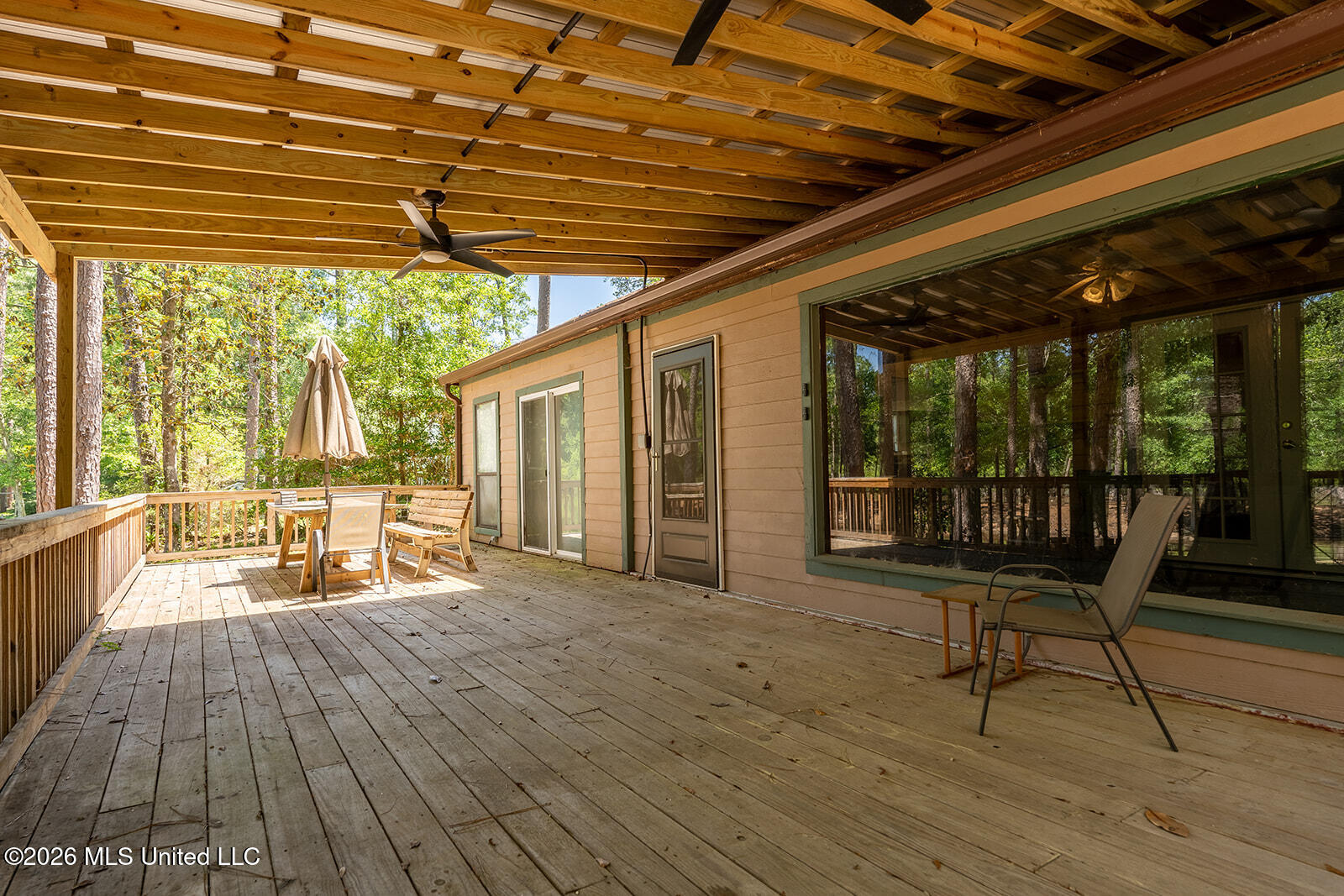 1836 E Lakeshore Drive Property Photo 13