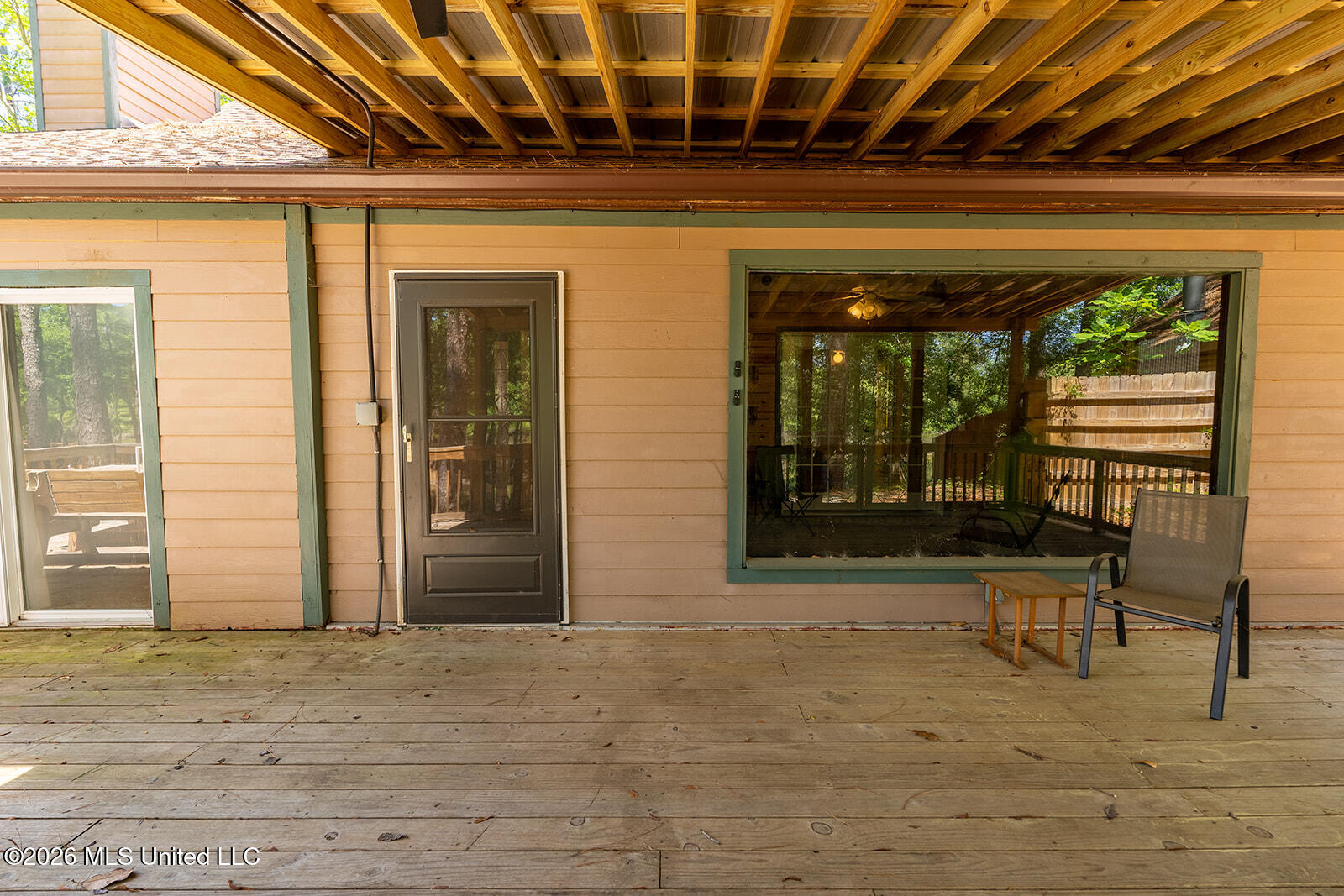 1836 E Lakeshore Drive Property Photo 17