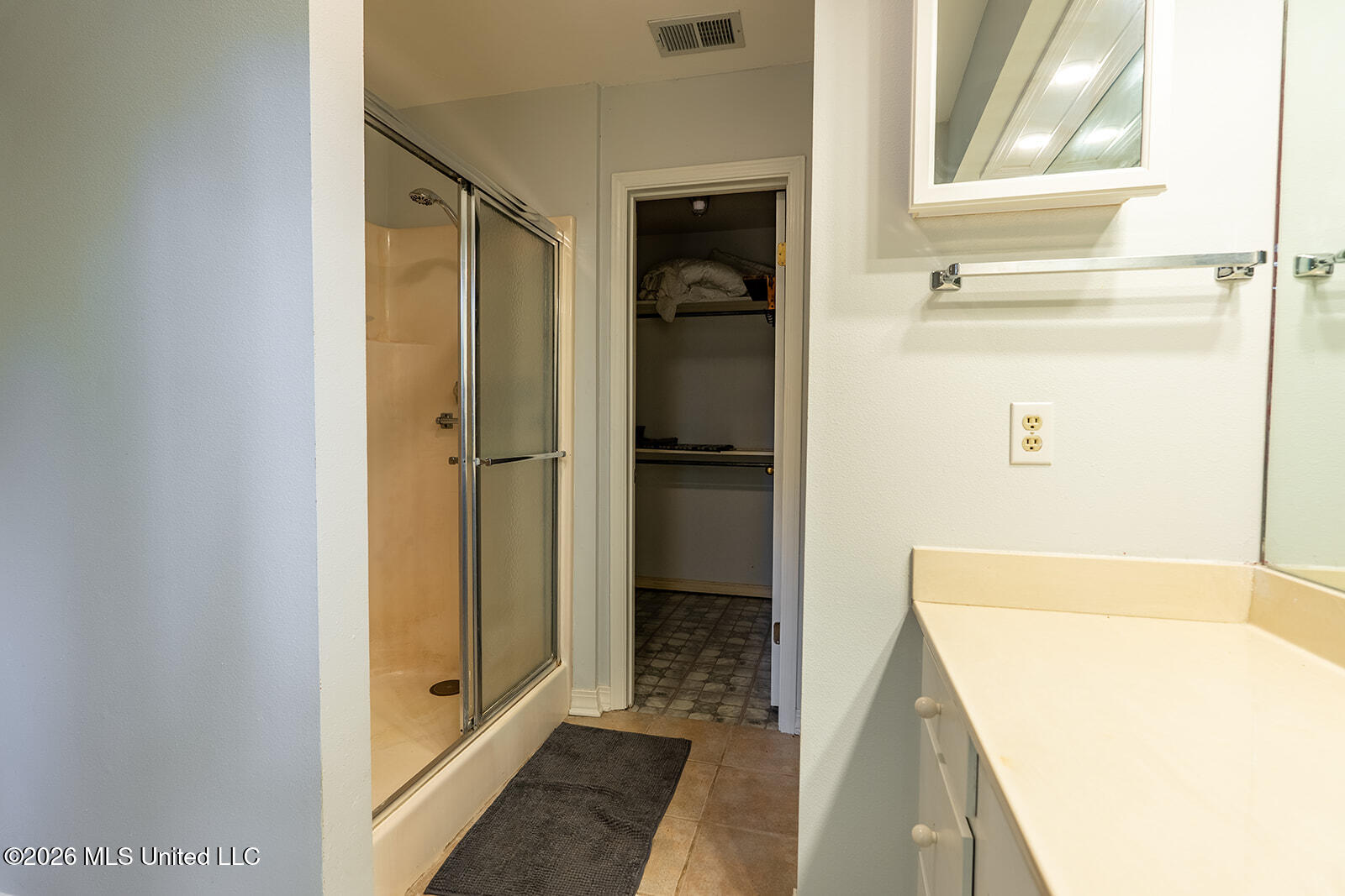 1836 E Lakeshore Drive Property Photo 40
