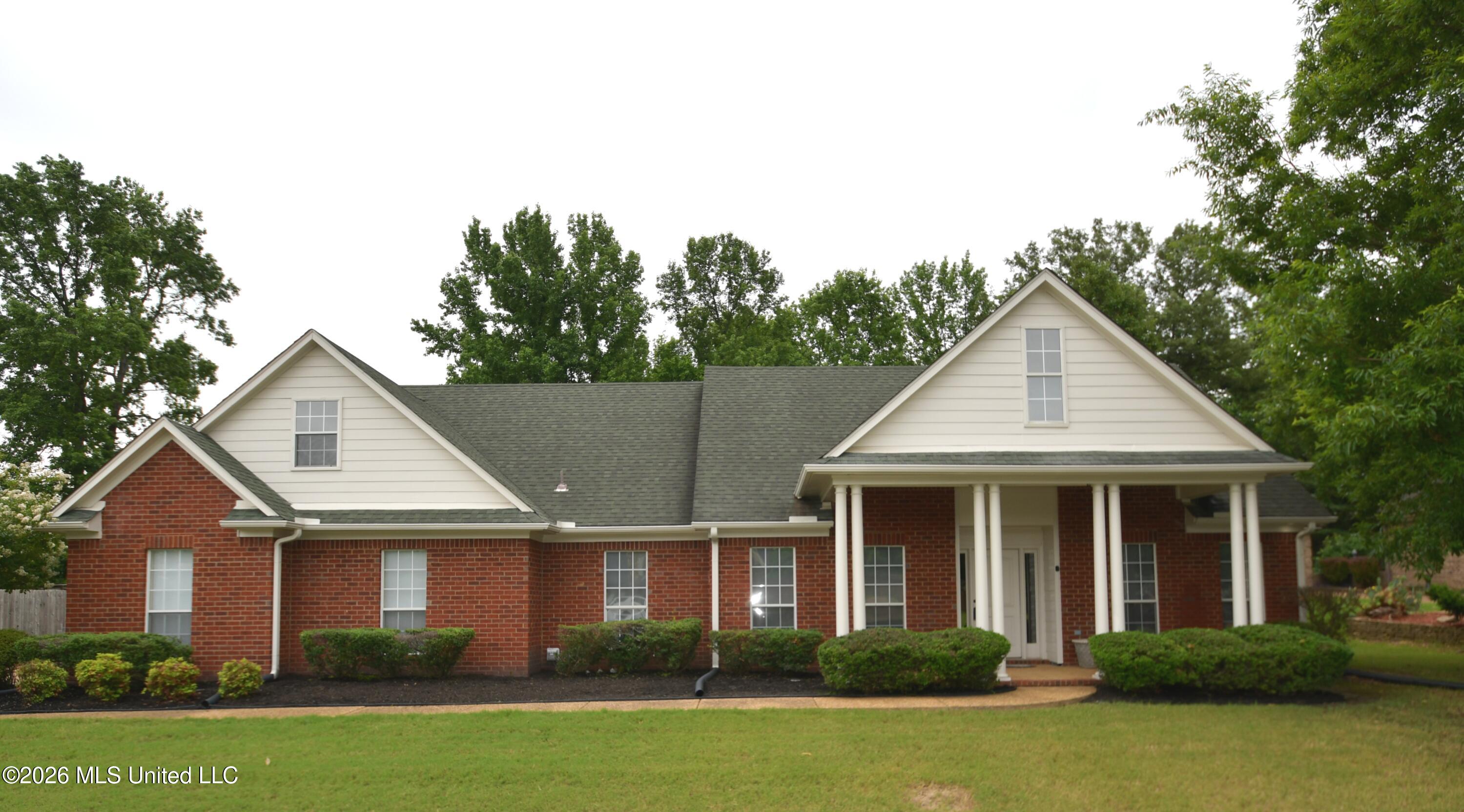 616 Ridge View Drive Property Photo 1