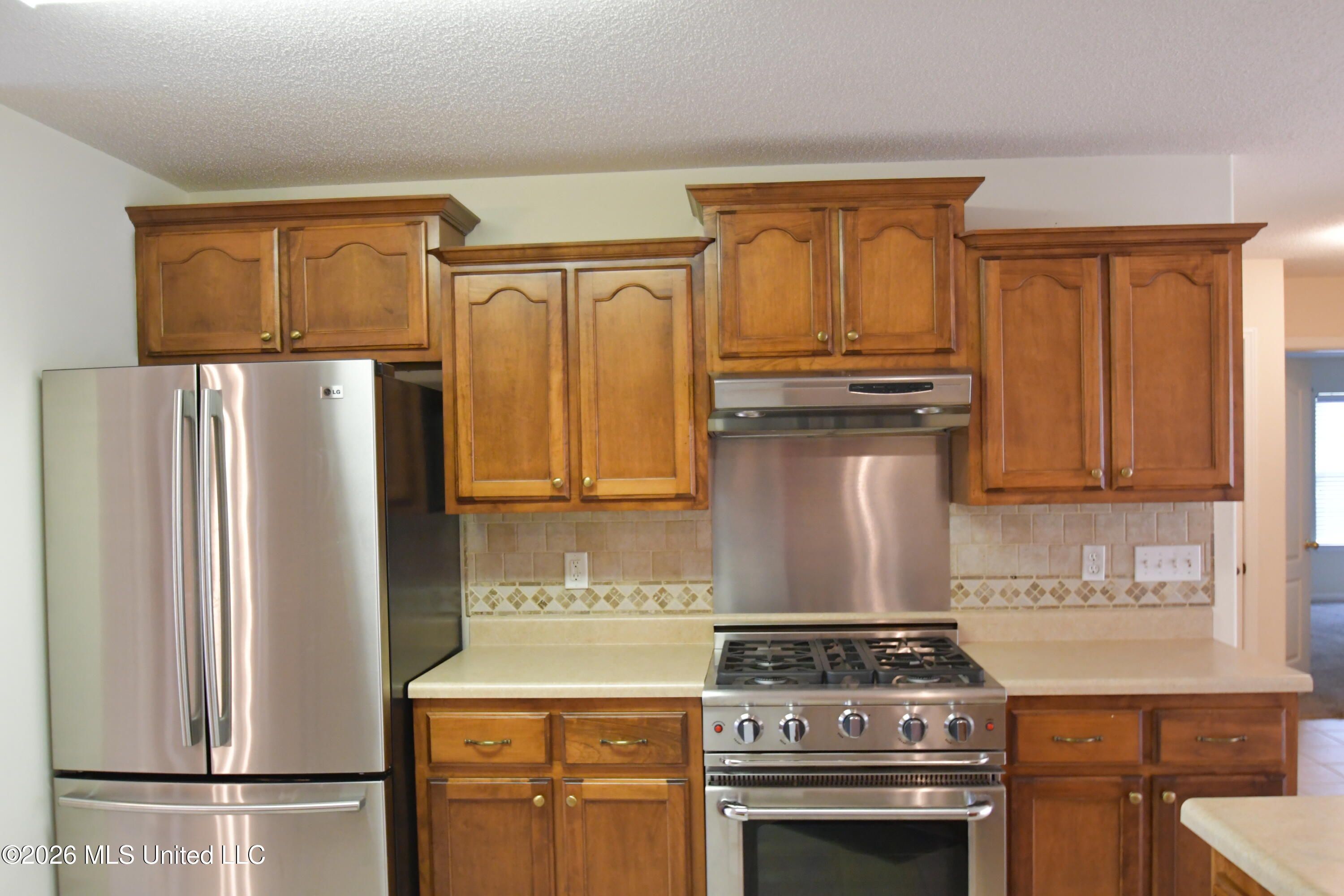 616 Ridge View Drive Property Photo 6
