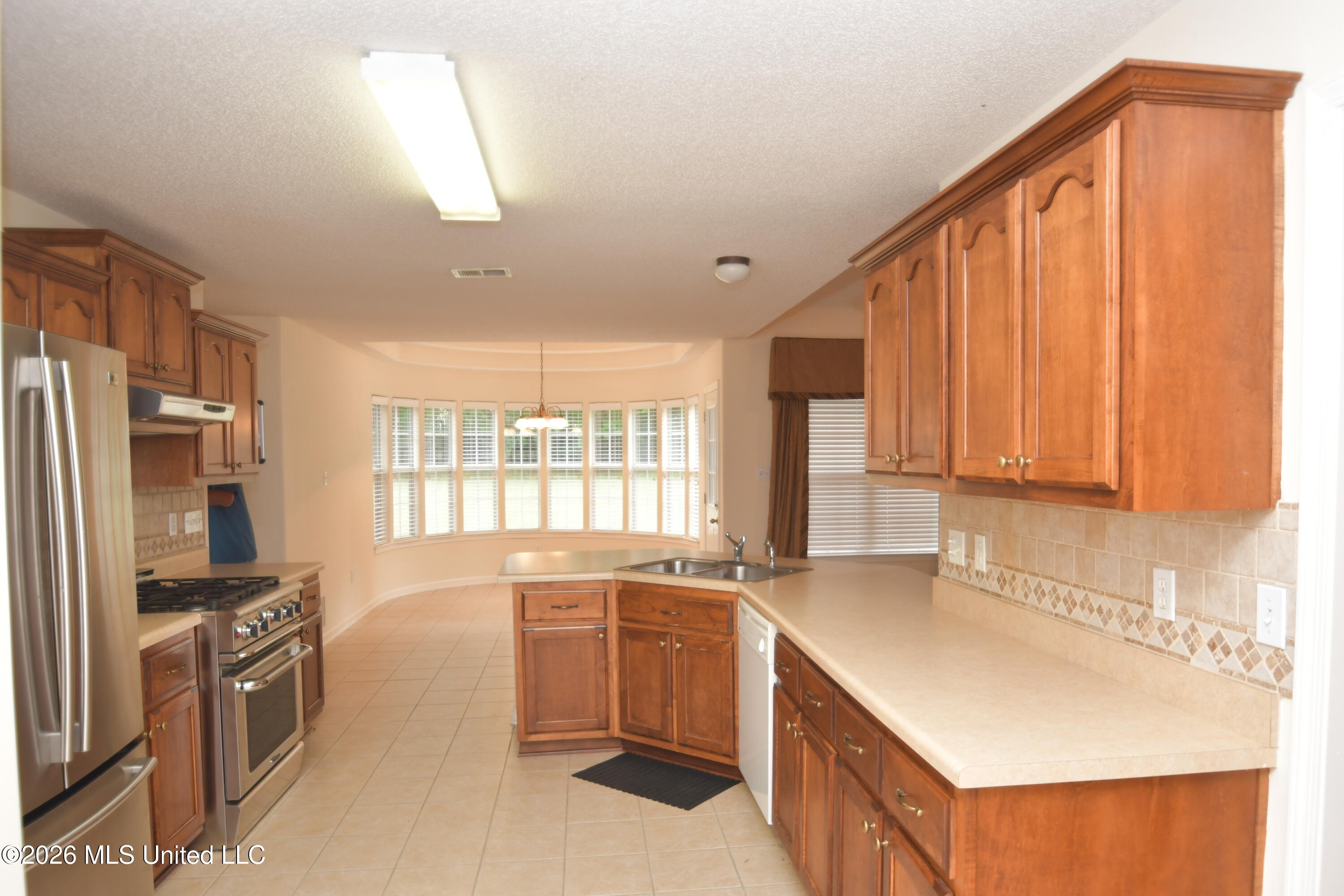616 Ridge View Drive Property Photo 8