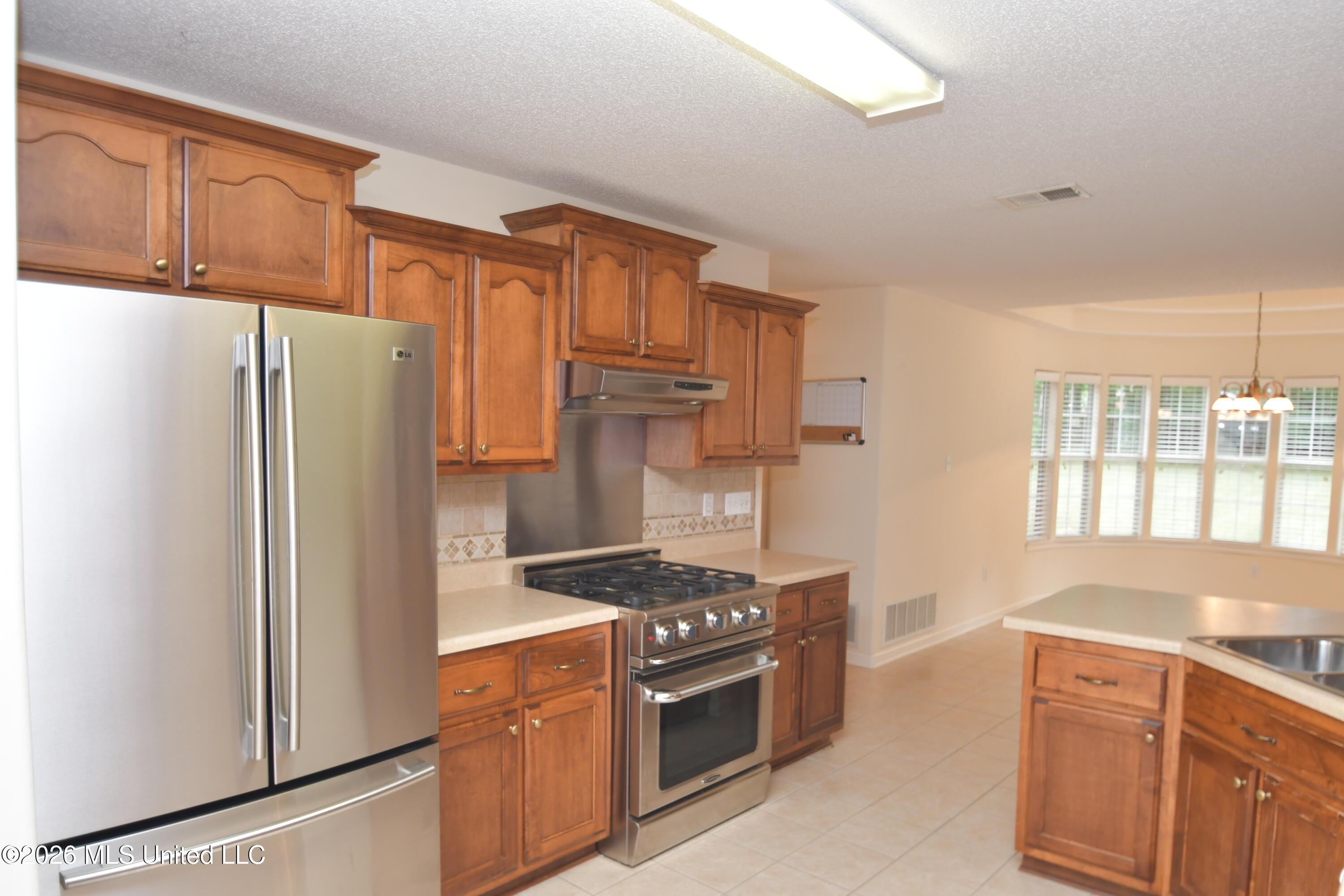 616 Ridge View Drive Property Photo 9