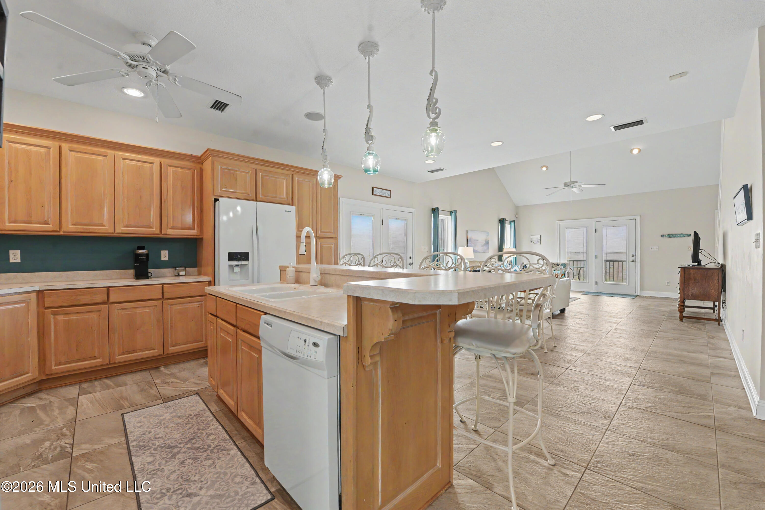 7613 Belle Fontaine Drive Property Photo 10