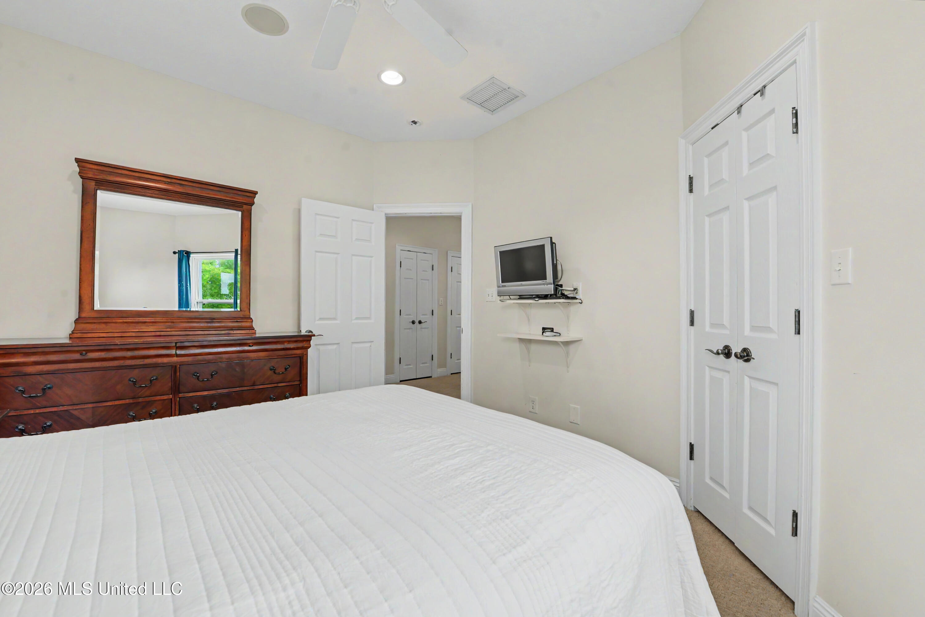 7613 Belle Fontaine Drive Property Photo 26