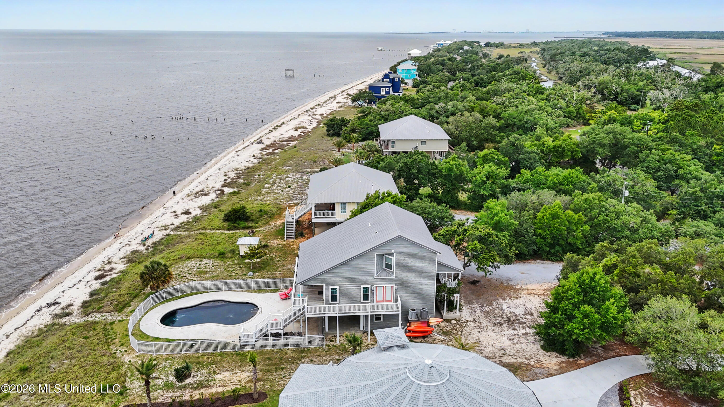 7613 Belle Fontaine Drive Property Photo 44