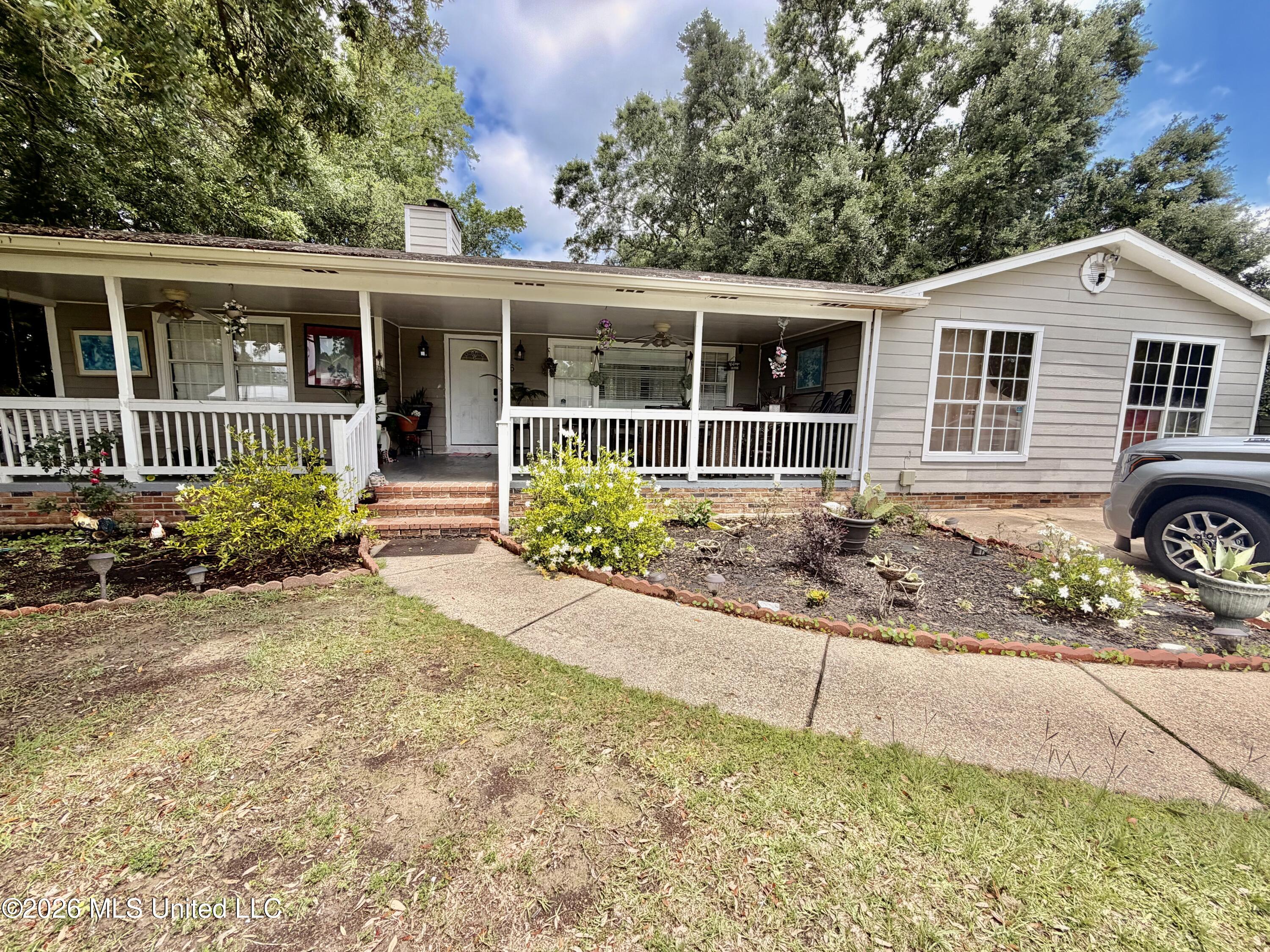 36 39th Street Property Photo 1