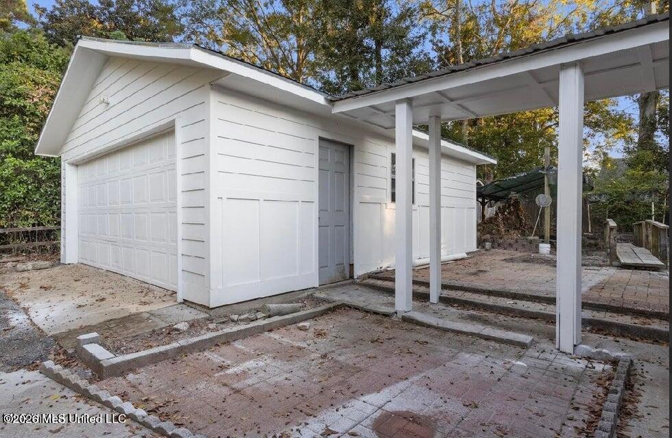 4024 Castenera Avenue Property Photo 26