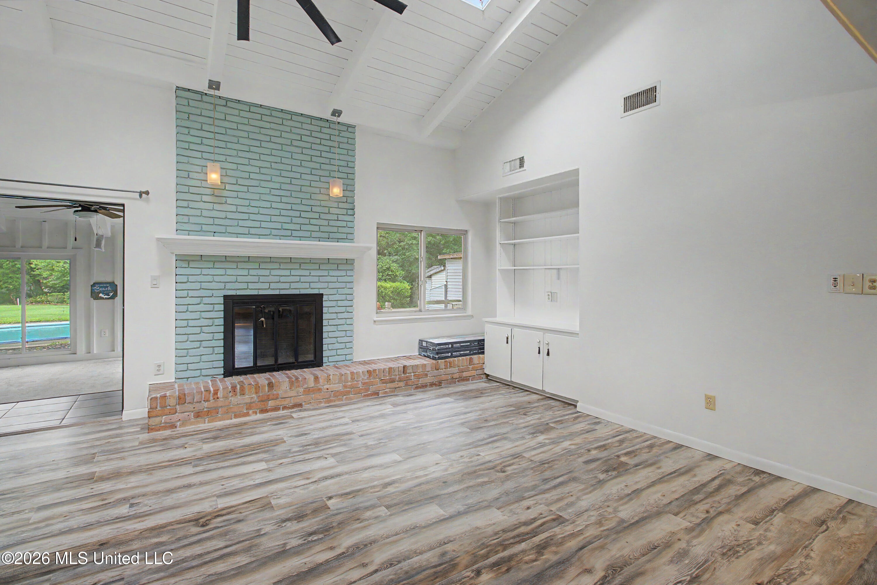 6621 Golf Club Drive Property Photo 8