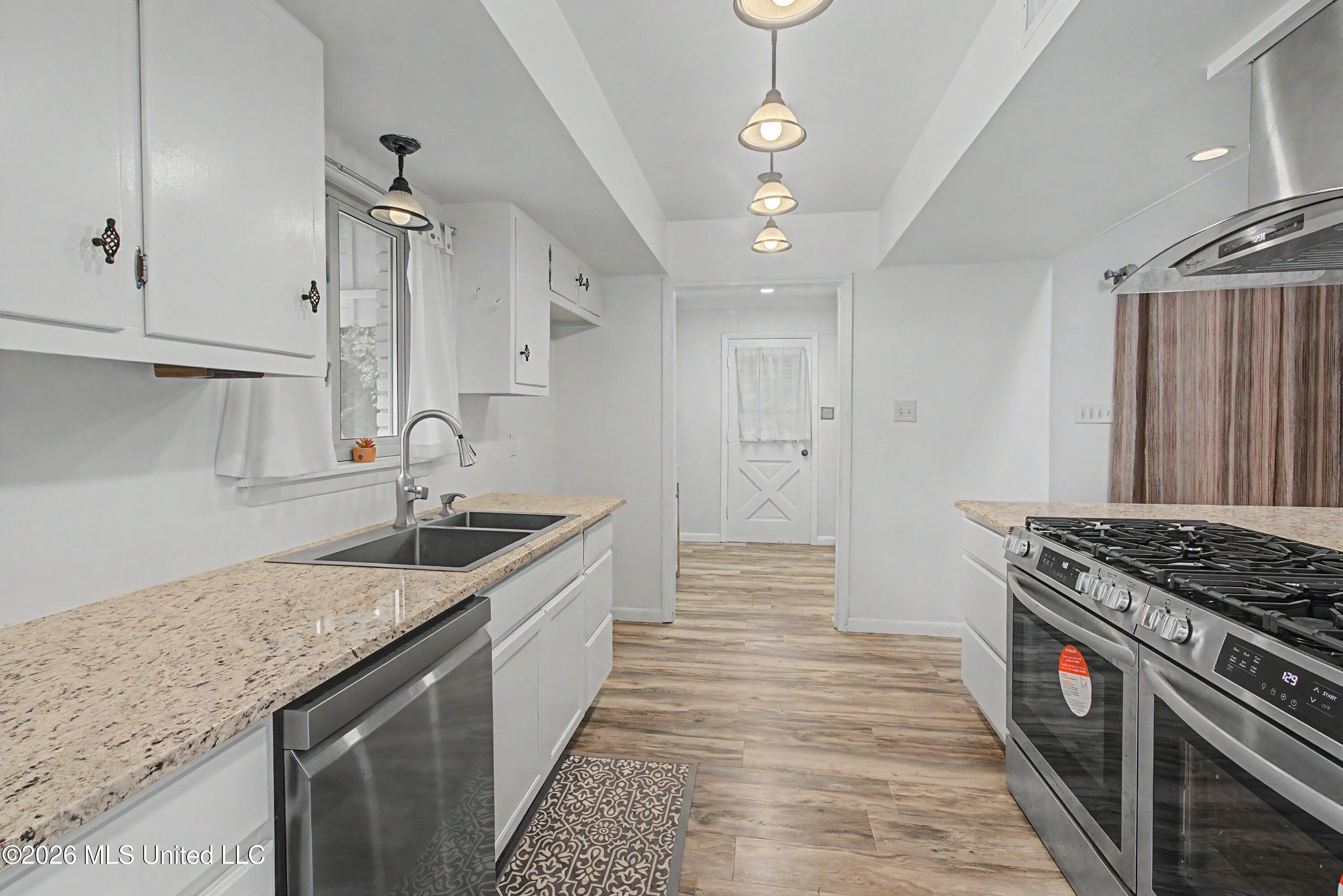 6621 Golf Club Drive Property Photo 12
