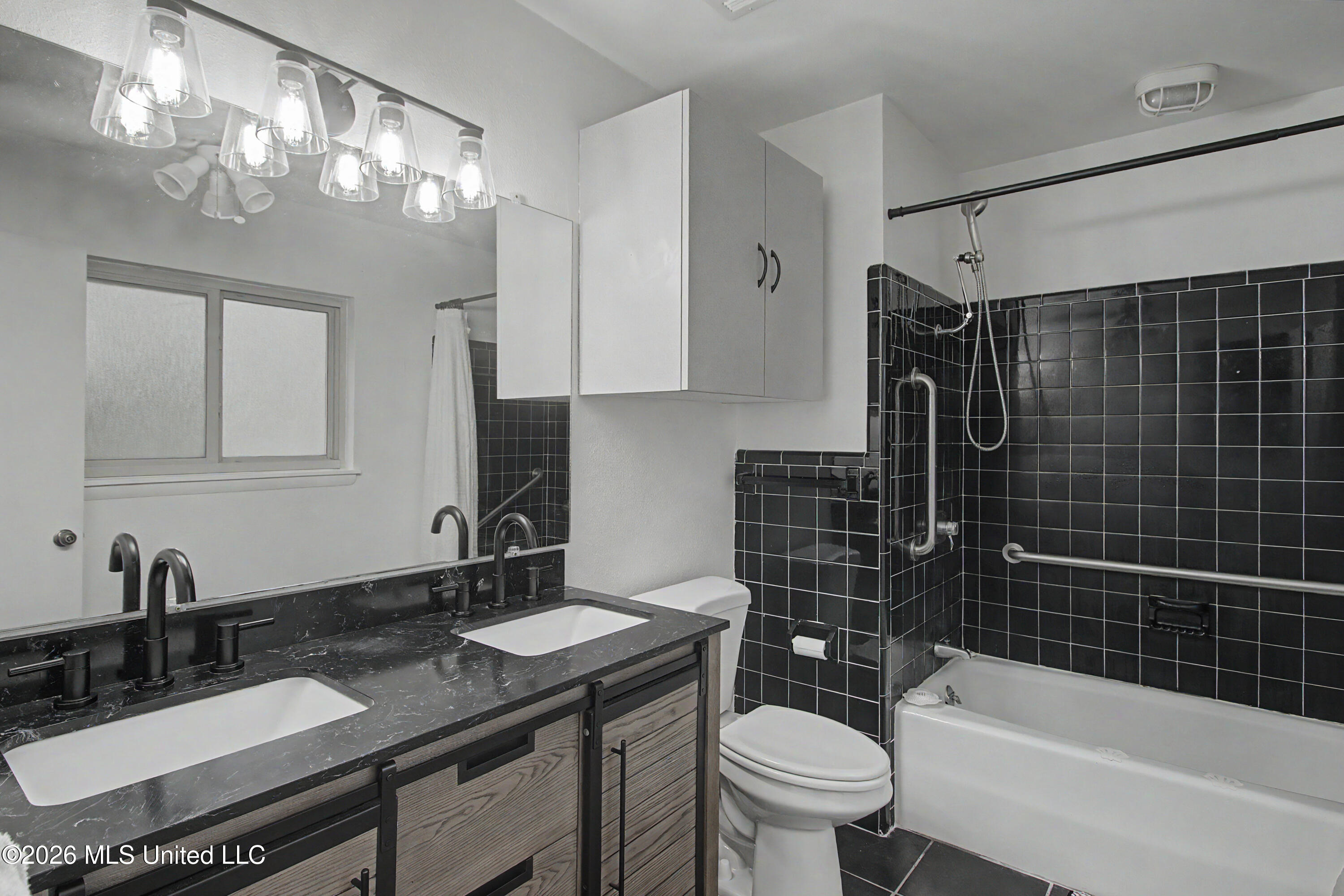 6621 Golf Club Drive Property Photo 16