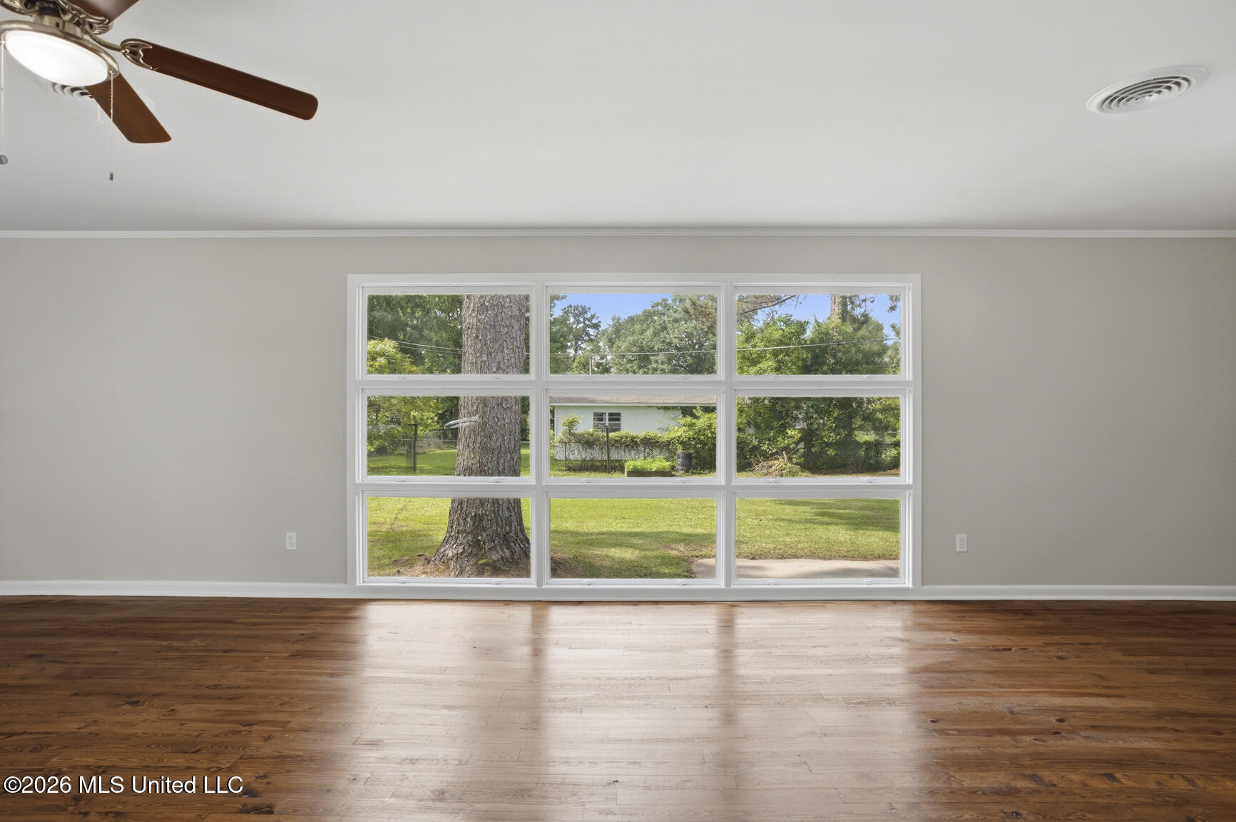 912 Lee Avenue Property Photo 8