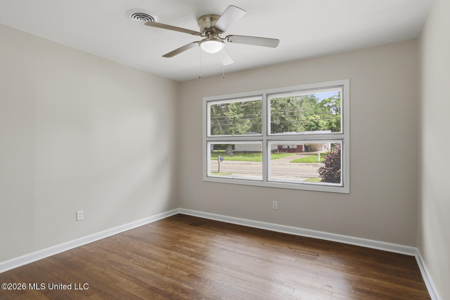 912 Lee Avenue Property Photo 22