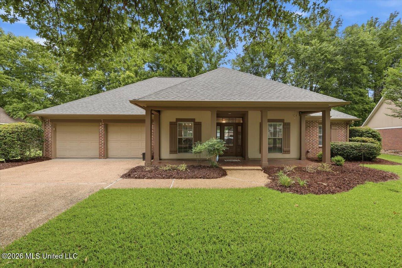 103 Stonebridge Lane Property Photo 1