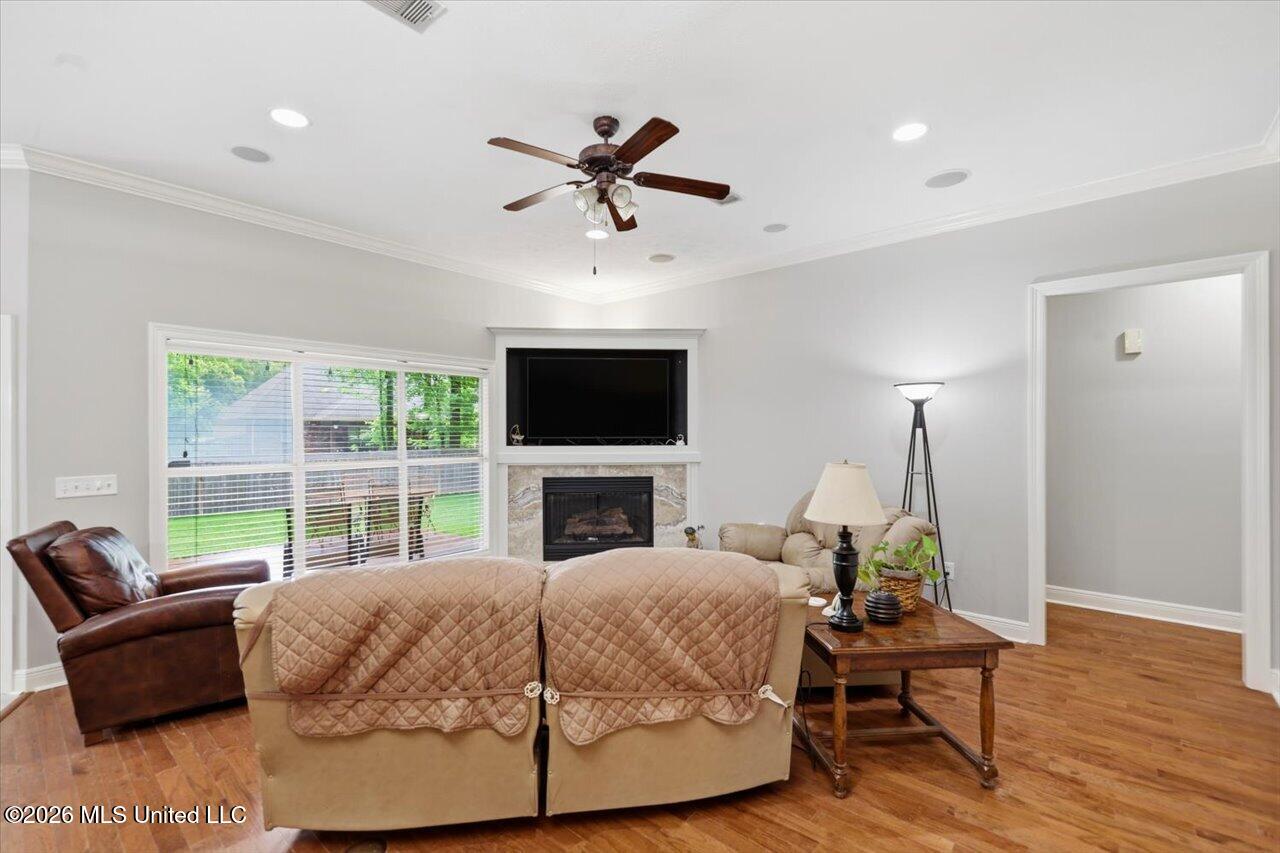 103 Stonebridge Lane Property Photo 6