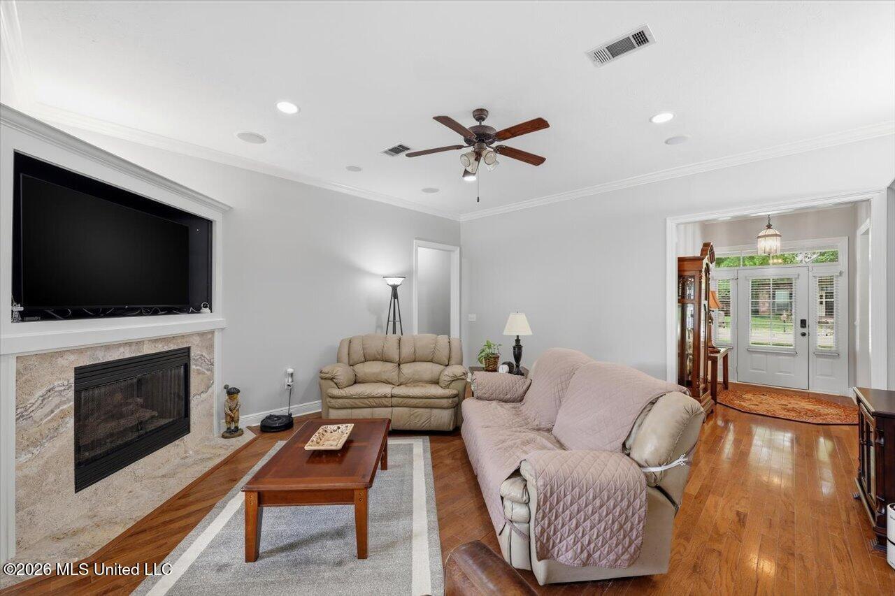 103 Stonebridge Lane Property Photo 8