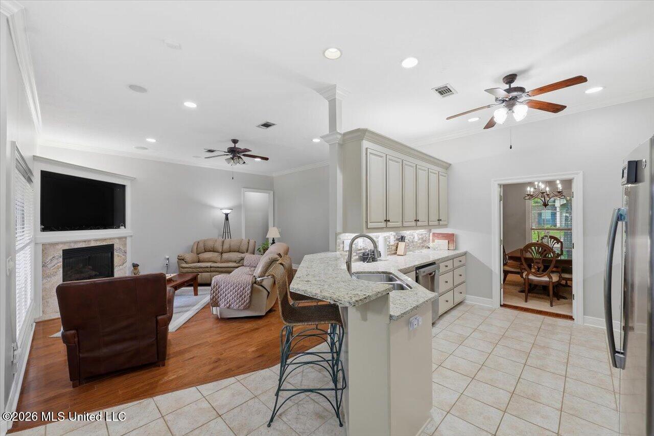 103 Stonebridge Lane Property Photo 12