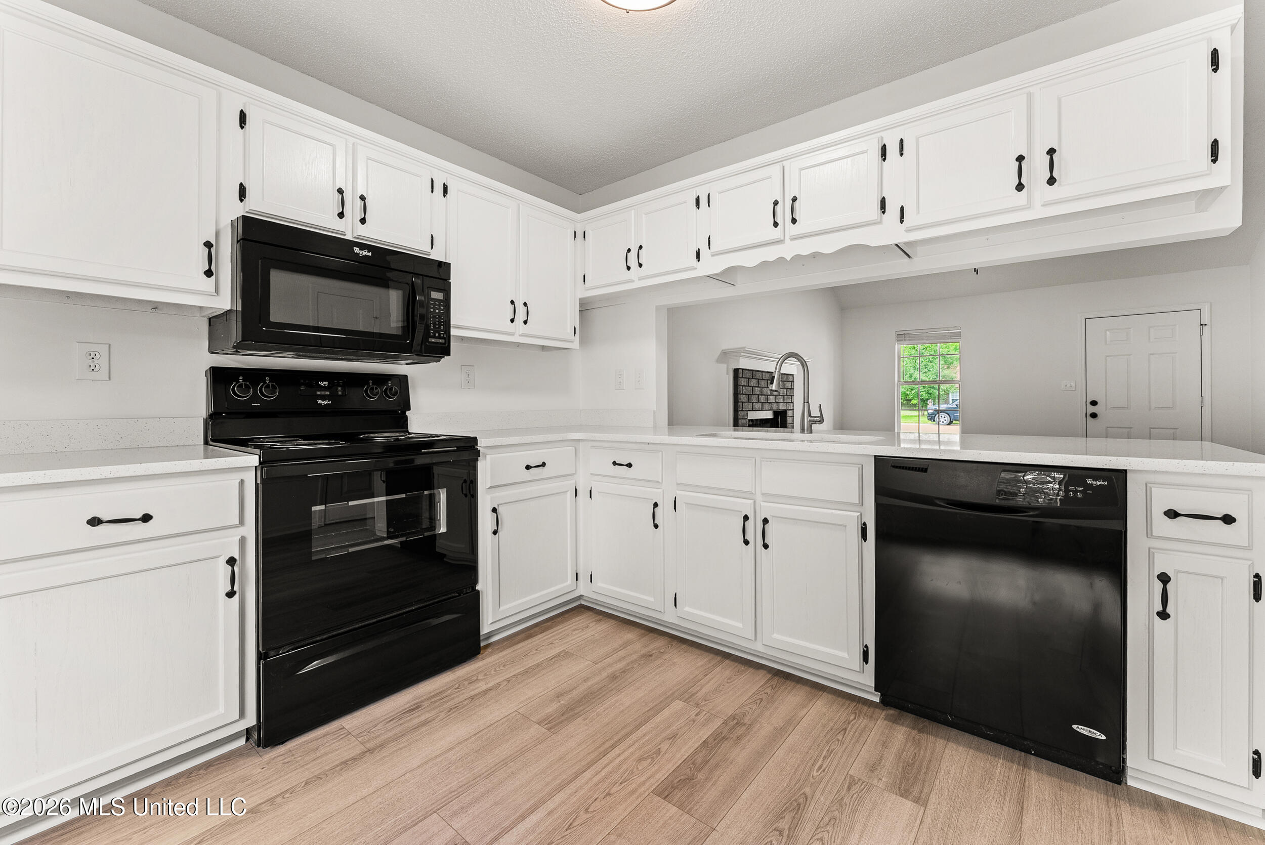 5652 Kentwood Drive Property Photo 11
