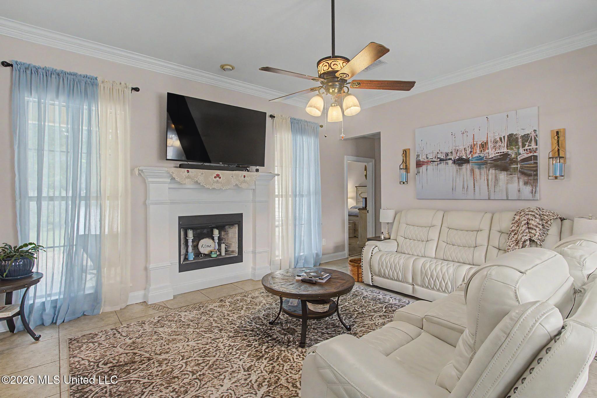 73636 N Diamondhead Drive Property Photo 5
