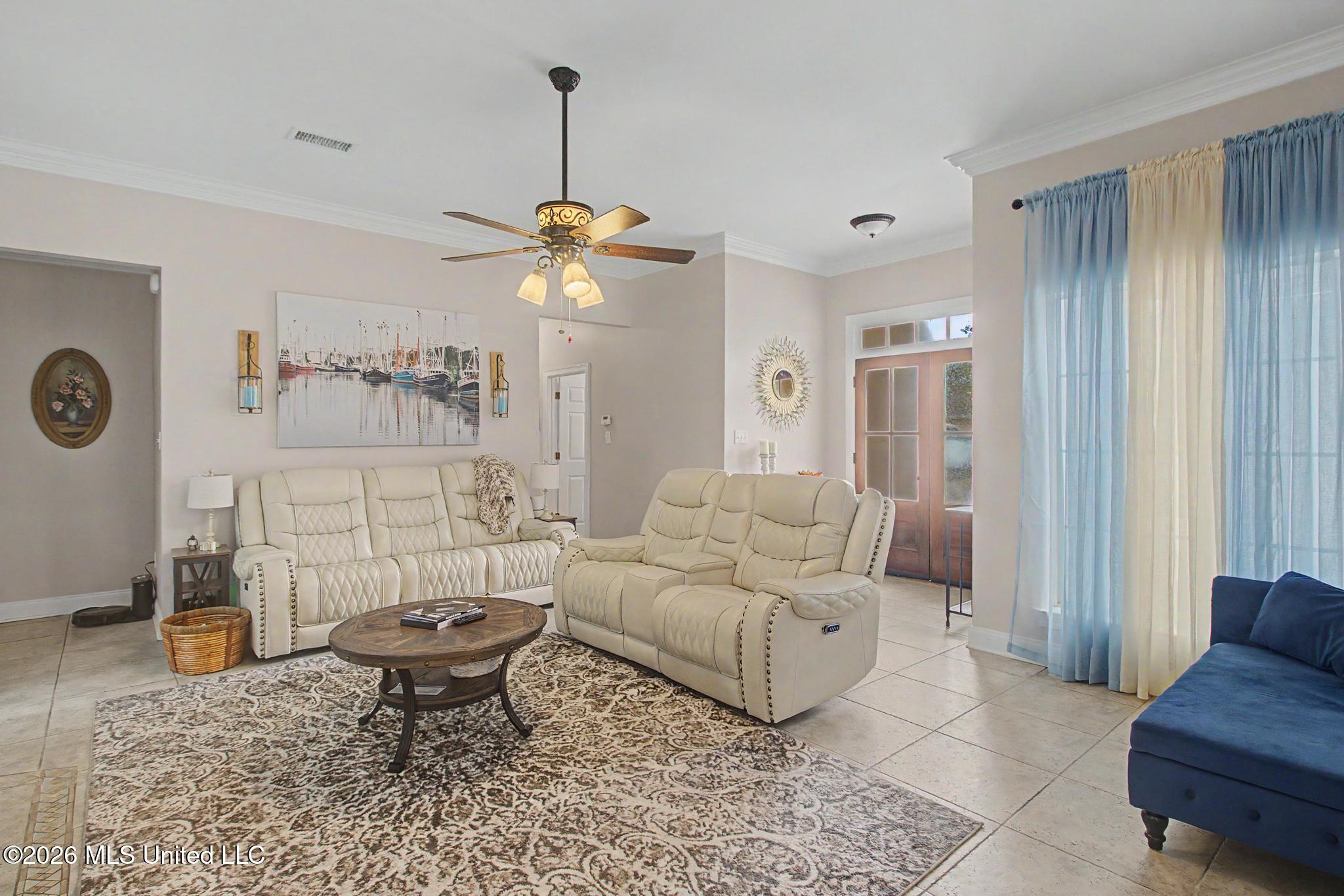 73636 N Diamondhead Drive Property Photo 6