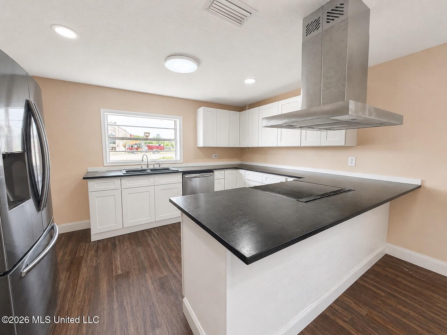 8107 Alabama Avenue Property Photo 8