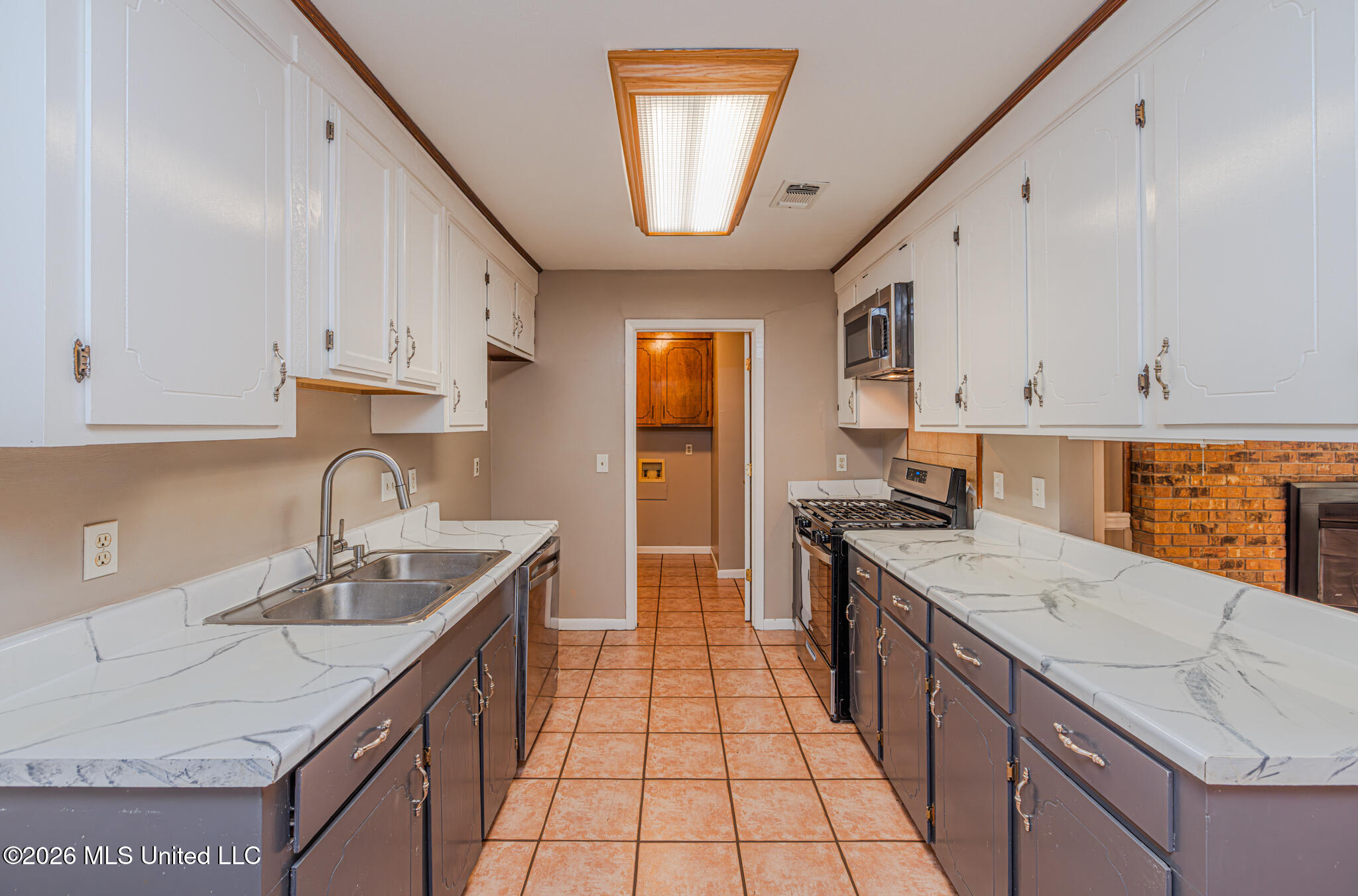 30 Watersview Drive Property Photo 17