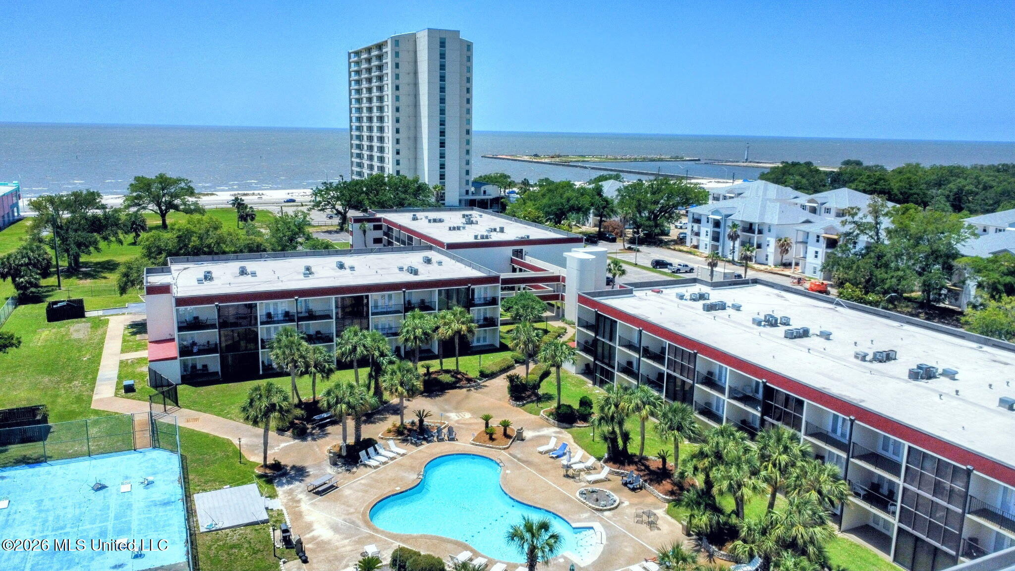 2046 Beach Boulevard Property Photo 19