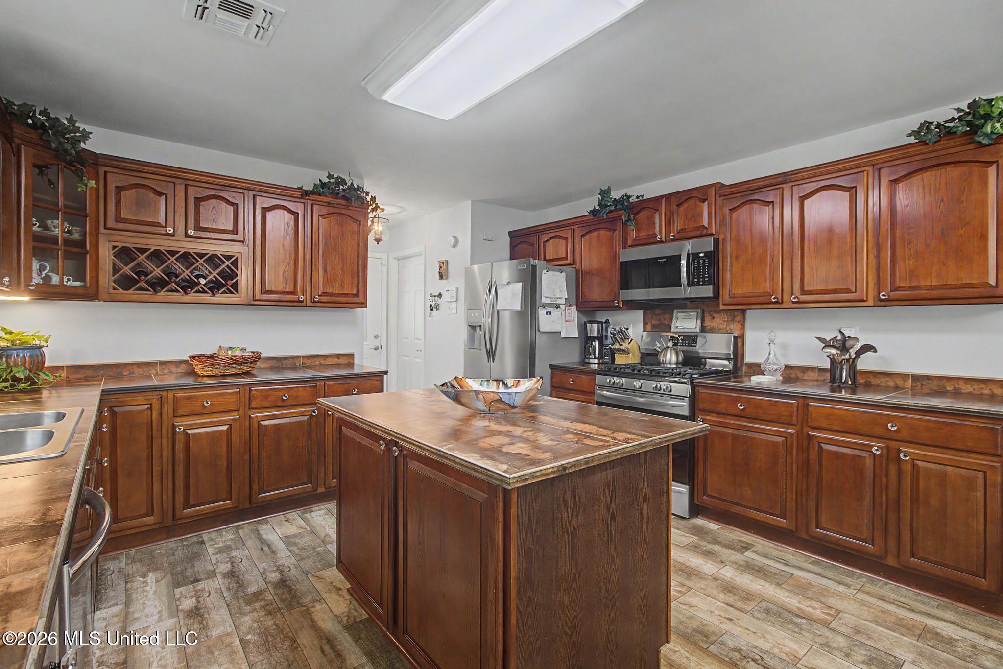 5624 Aila Street Property Photo 14