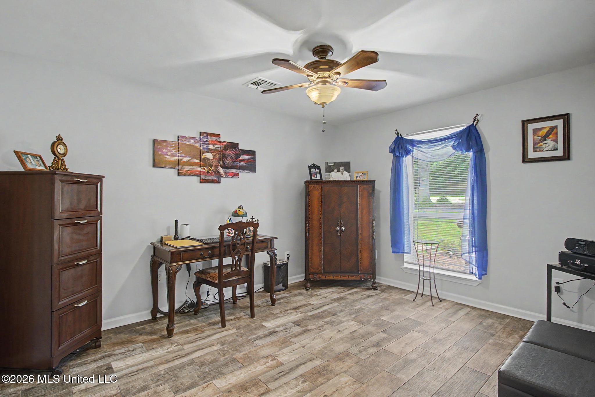 5624 Aila Street Property Photo 24